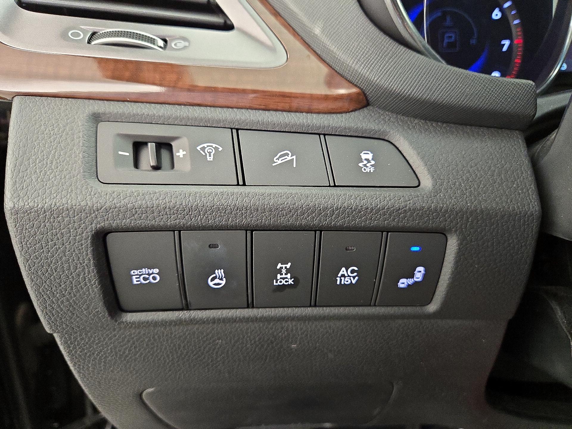 Thumbnail: 2014 Hyundai Santa Fe - 13