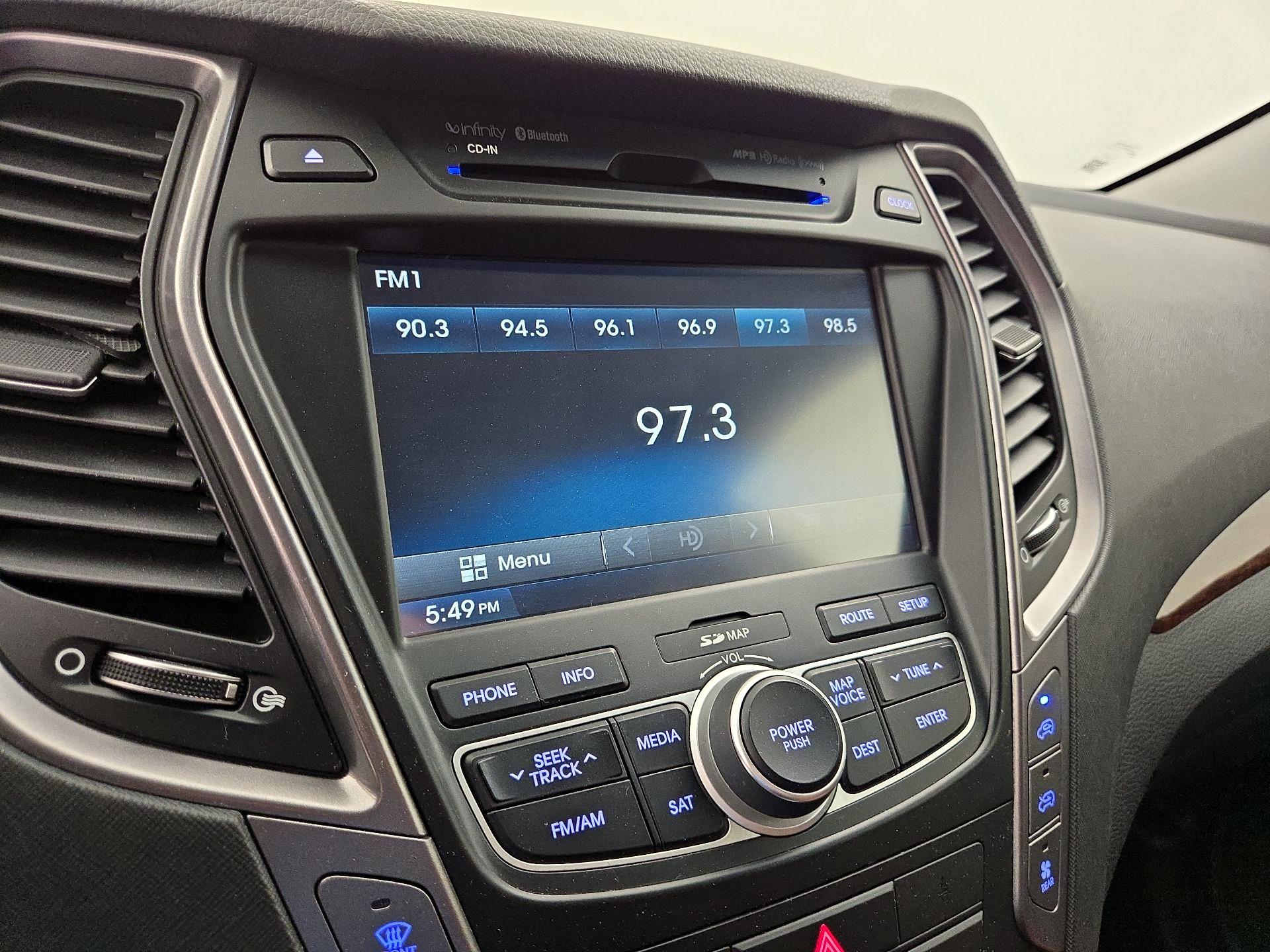 Thumbnail: 2014 Hyundai Santa Fe - 16