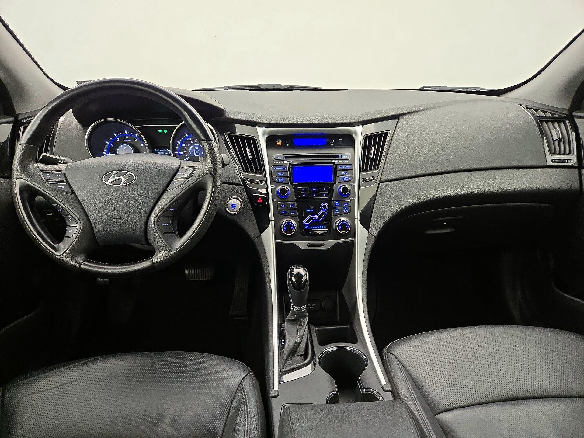 Thumbnail: 2013 Hyundai Sonata - 9