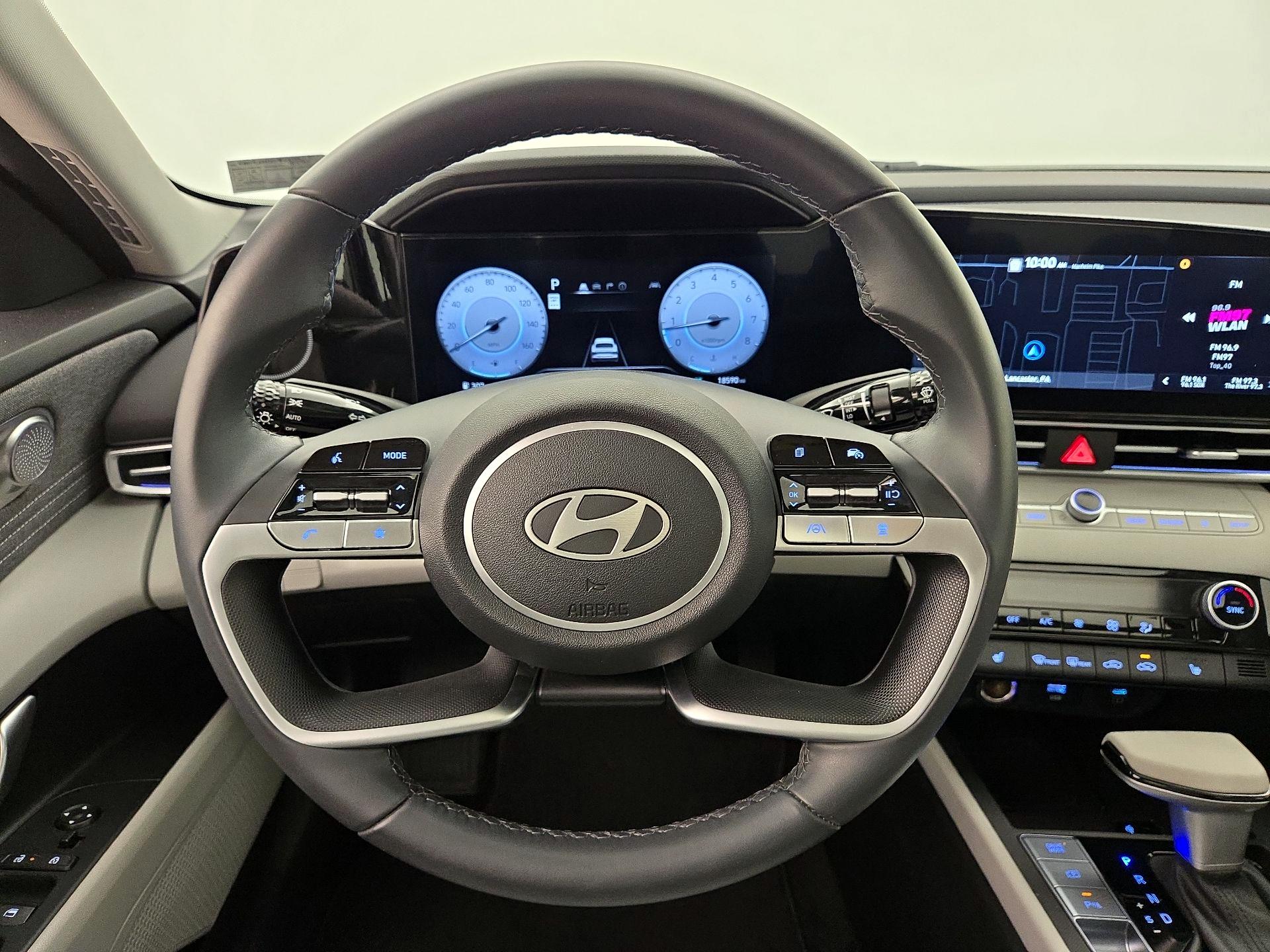 Thumbnail: 2024 Hyundai Elantra - 10