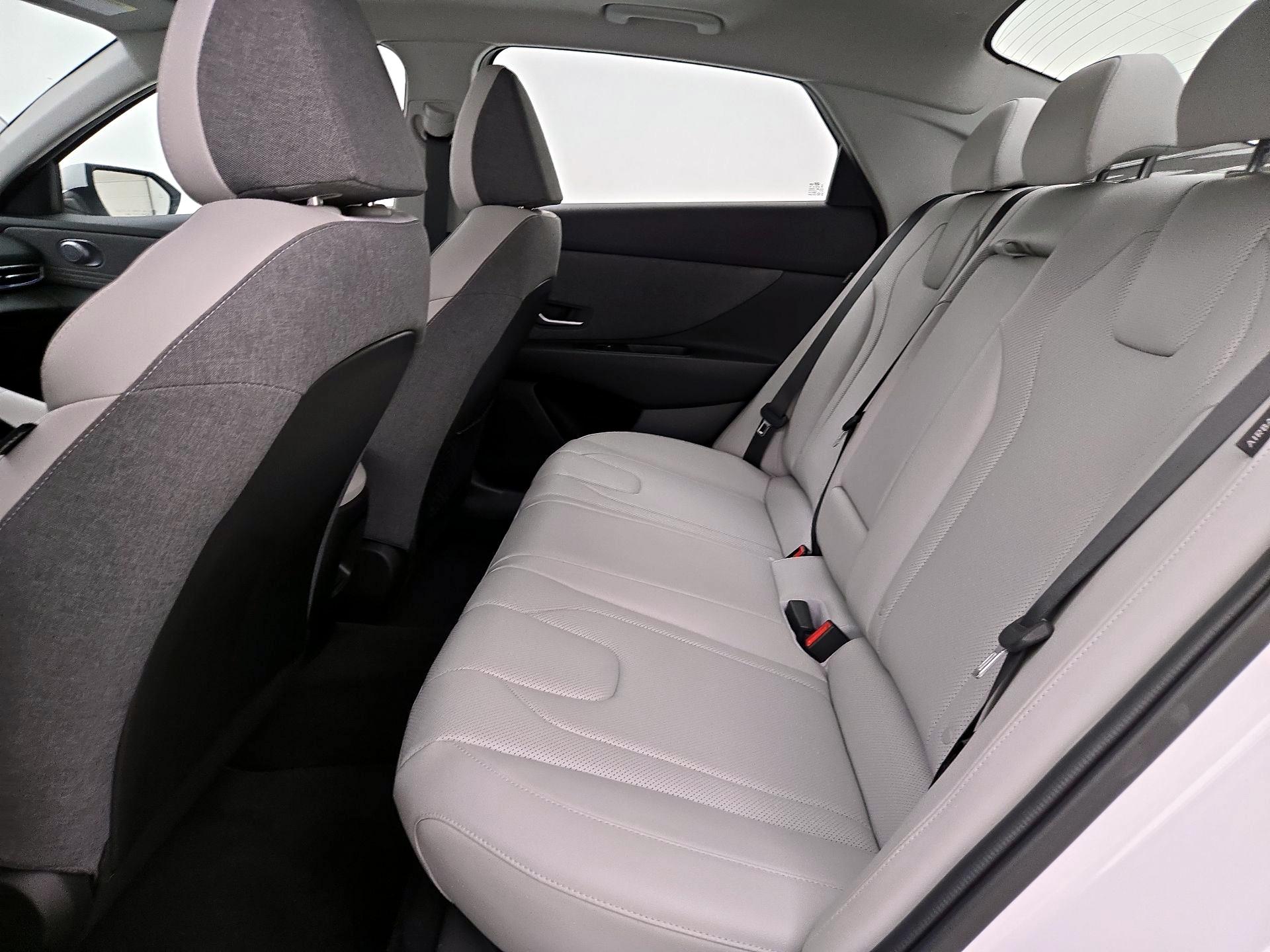 Thumbnail: 2024 Hyundai Elantra - 20