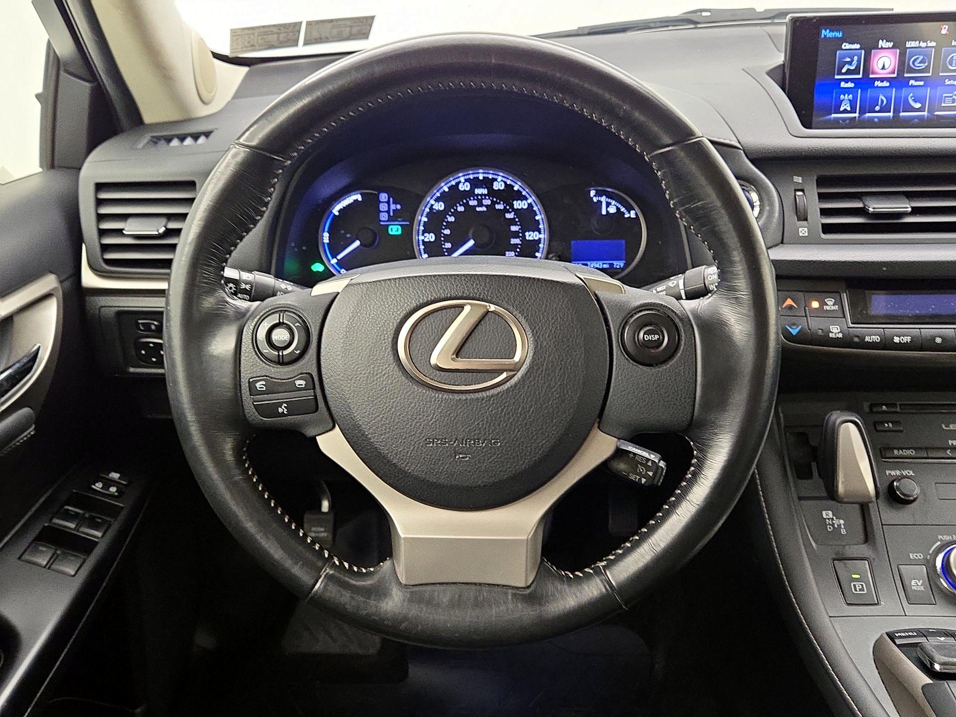 Thumbnail: 2017 Lexus CT - 10