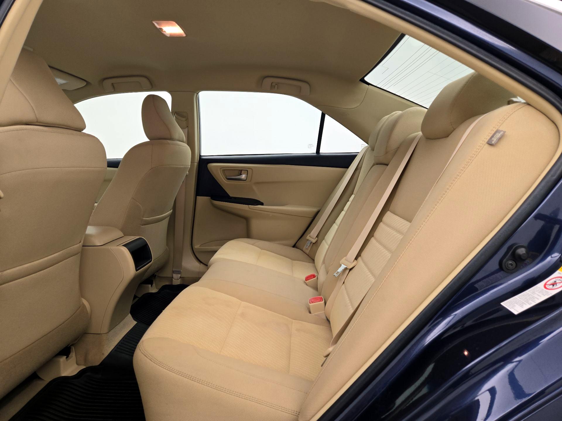 Thumbnail: 2017 Toyota Camry - 18