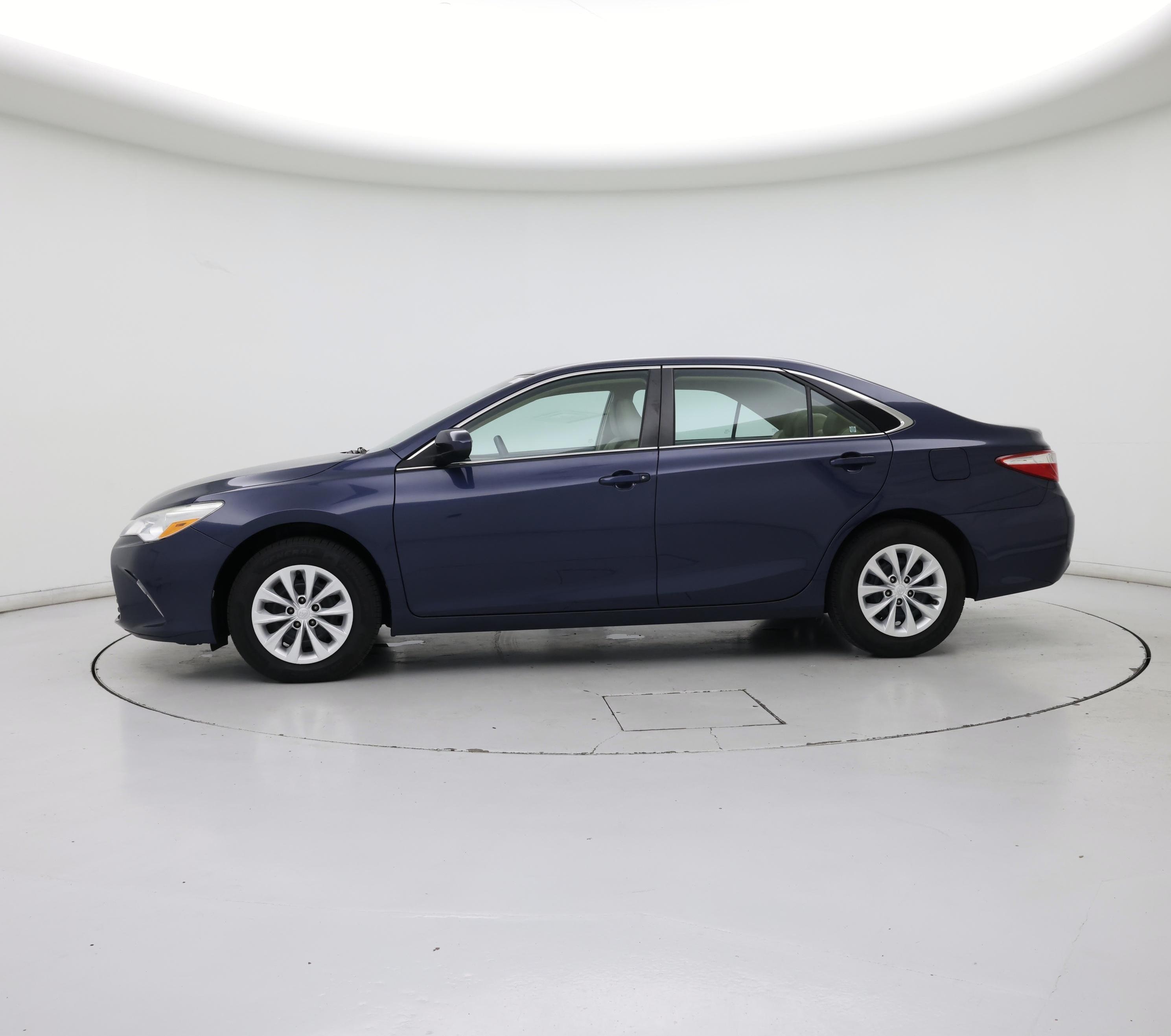 Thumbnail: 2017 Toyota Camry - 3
