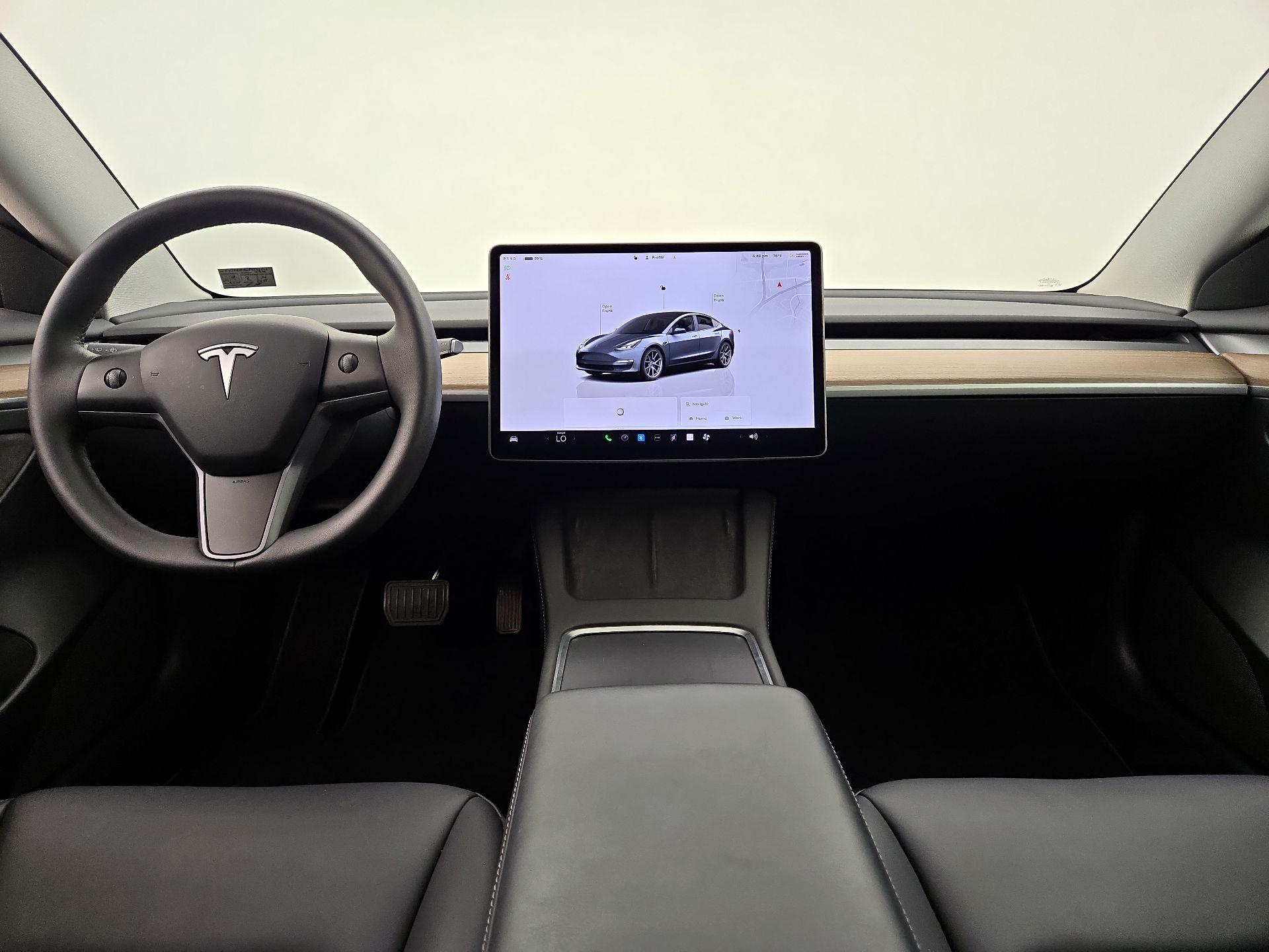 Thumbnail: 2023 Tesla Model 3 - 9