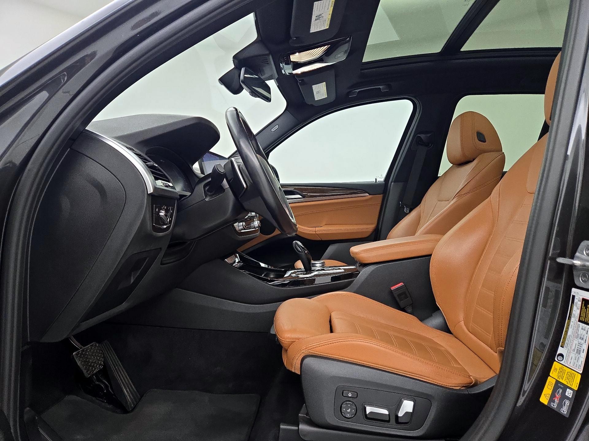 Thumbnail: 2021 BMW X3 - 11