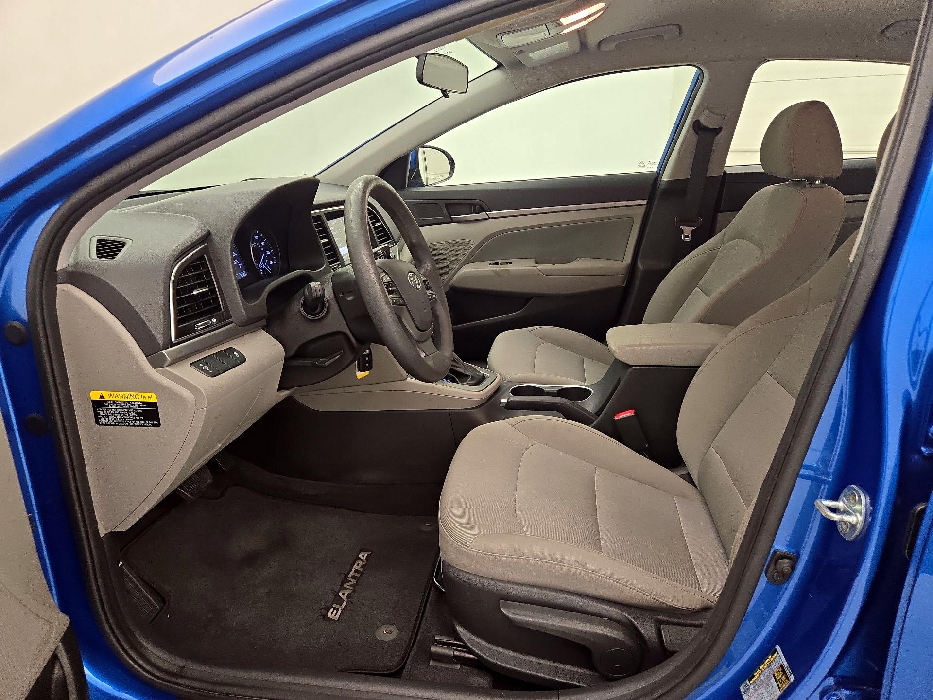 Thumbnail: 2017 Hyundai Elantra - 11