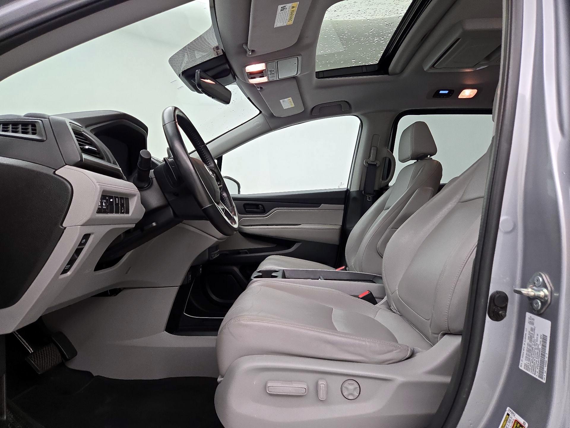 Thumbnail: 2019 Honda Odyssey - 11