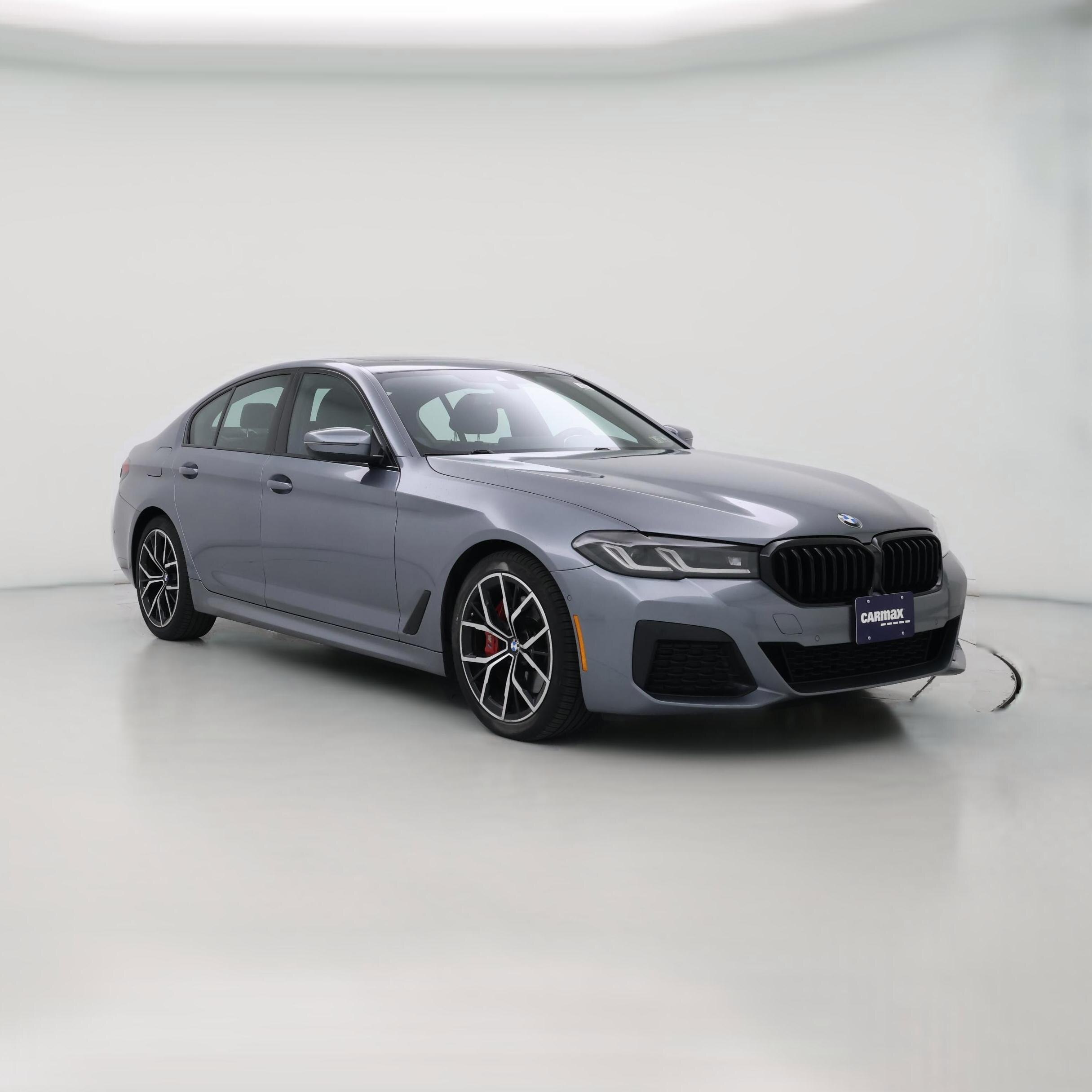 Thumbnail: 2022 BMW 5 Series - 1