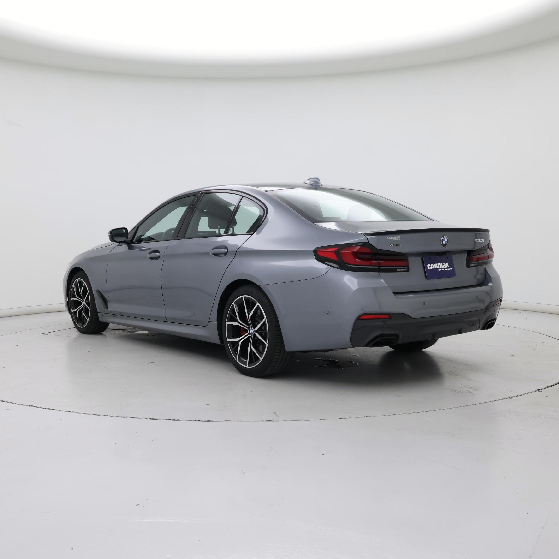 Thumbnail: 2022 BMW 5 Series - 2