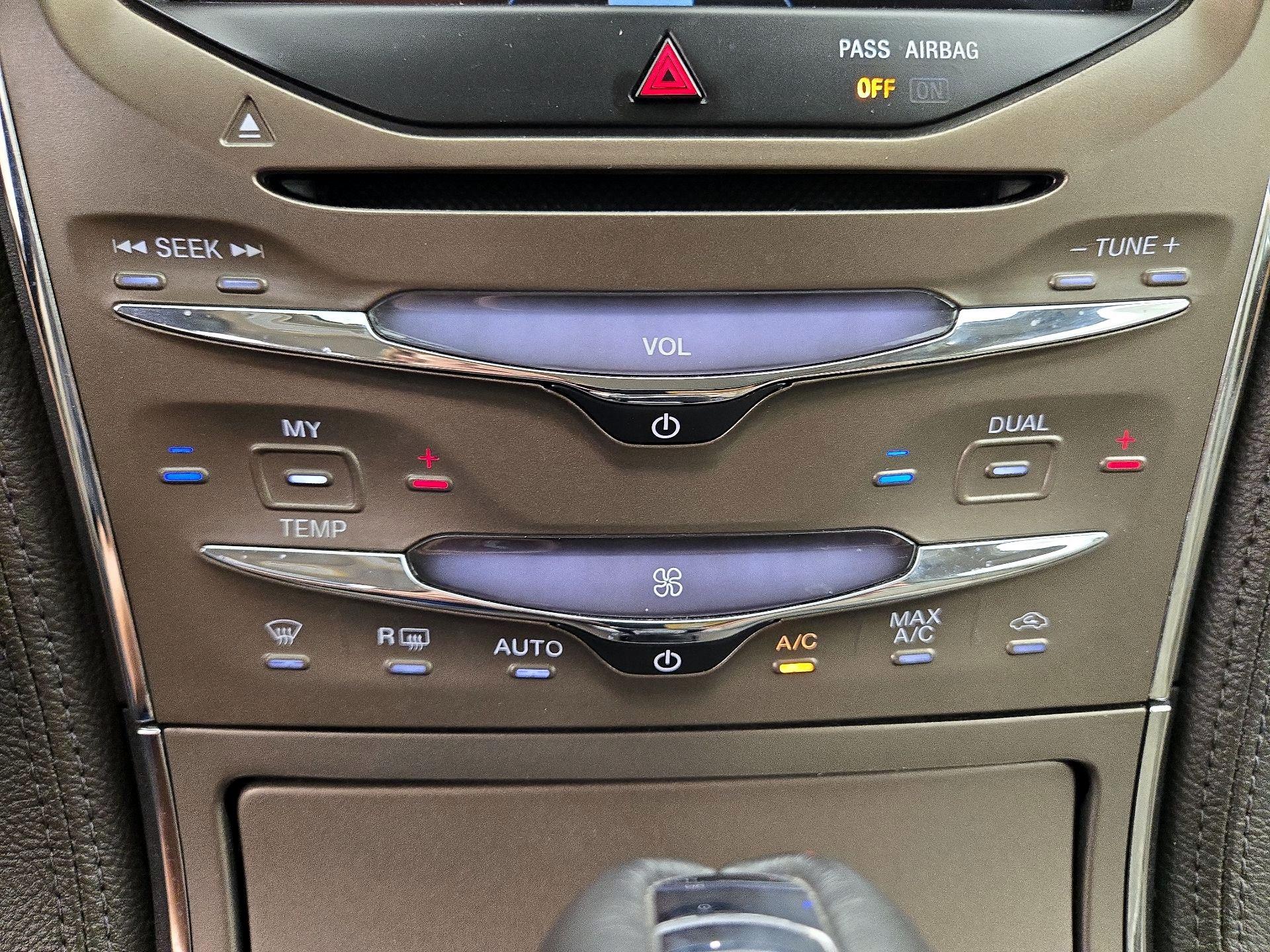 Thumbnail: 2015 Lincoln MKX - 16
