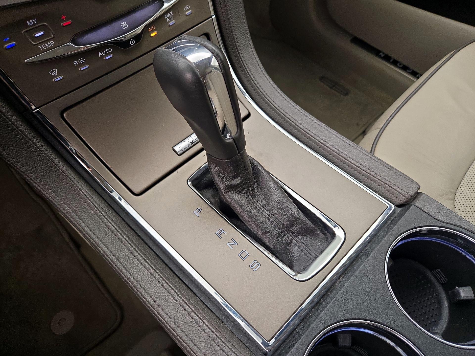 Thumbnail: 2015 Lincoln MKX - 17