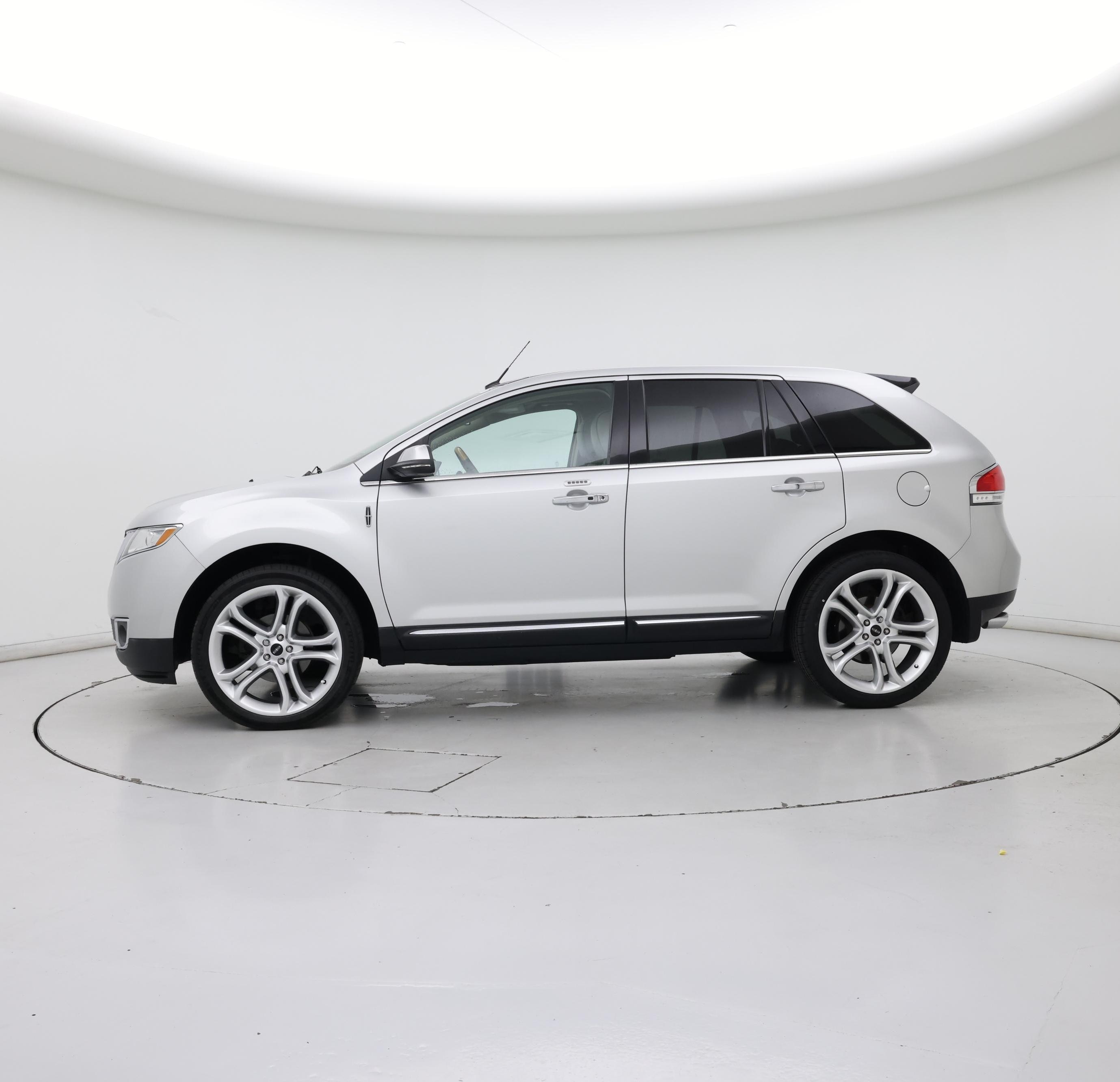 Thumbnail: 2015 Lincoln MKX - 3