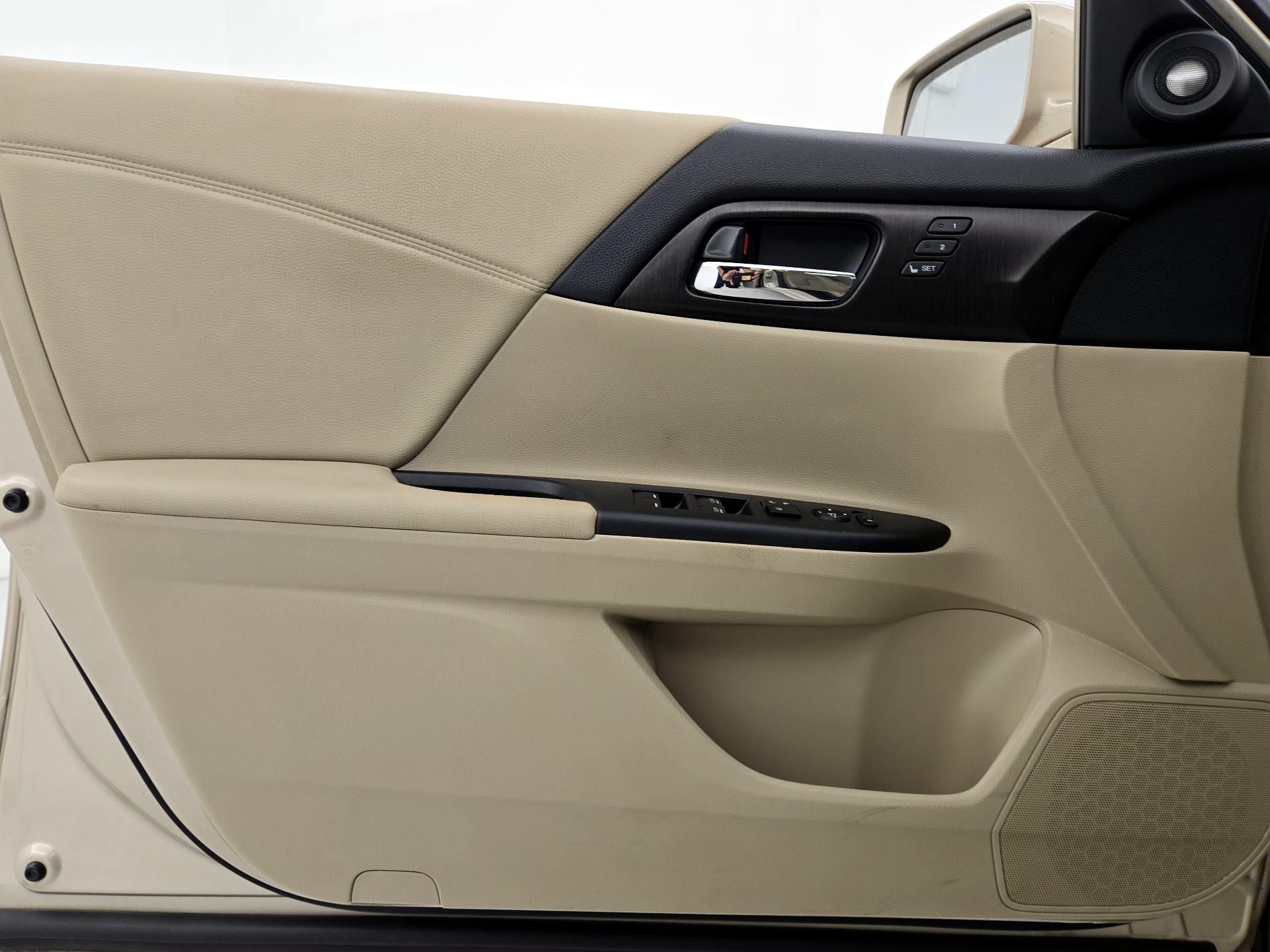 Thumbnail: 2014 Honda Accord - 12