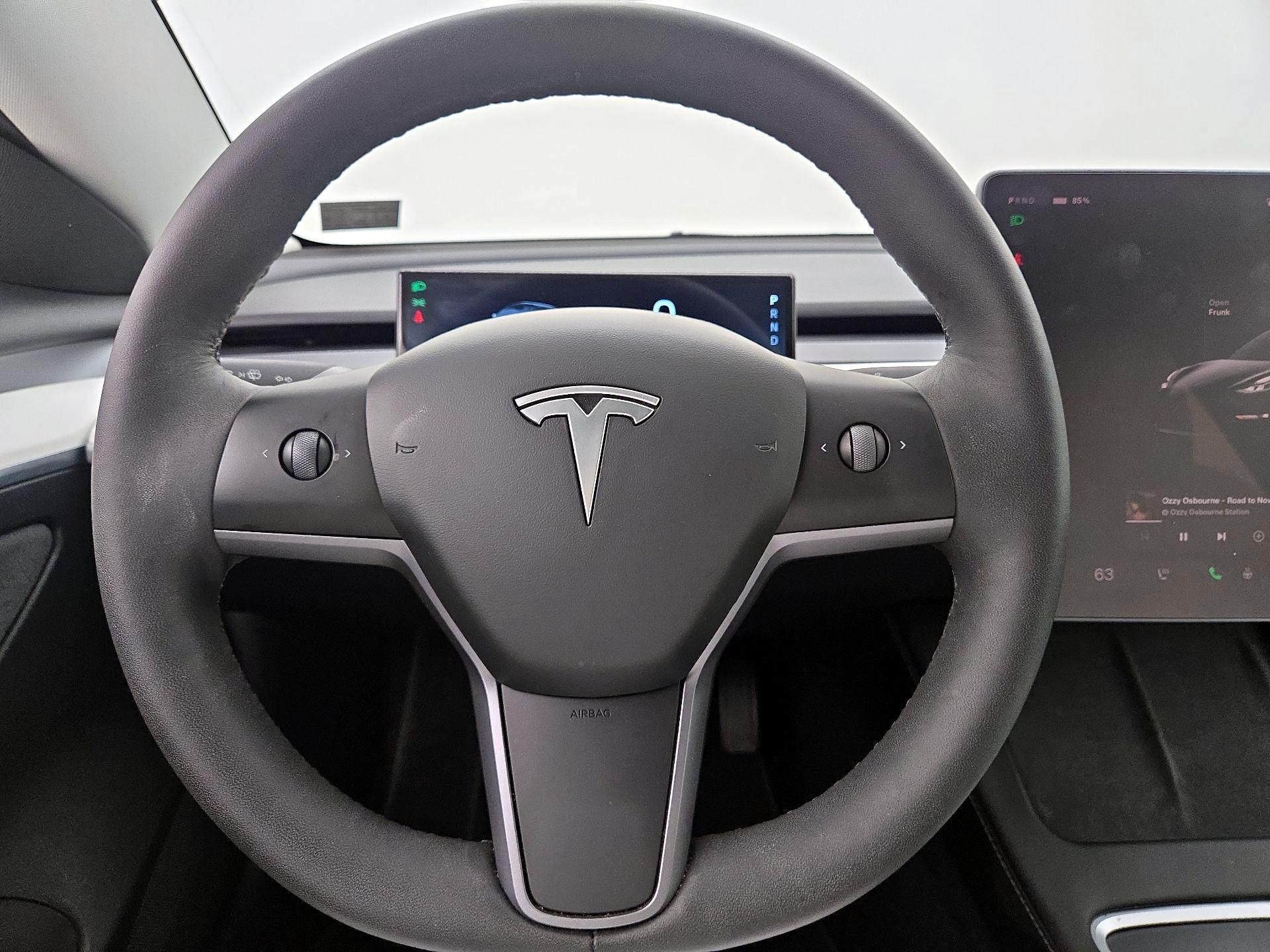 Thumbnail: 2023 Tesla Model 3 - 10