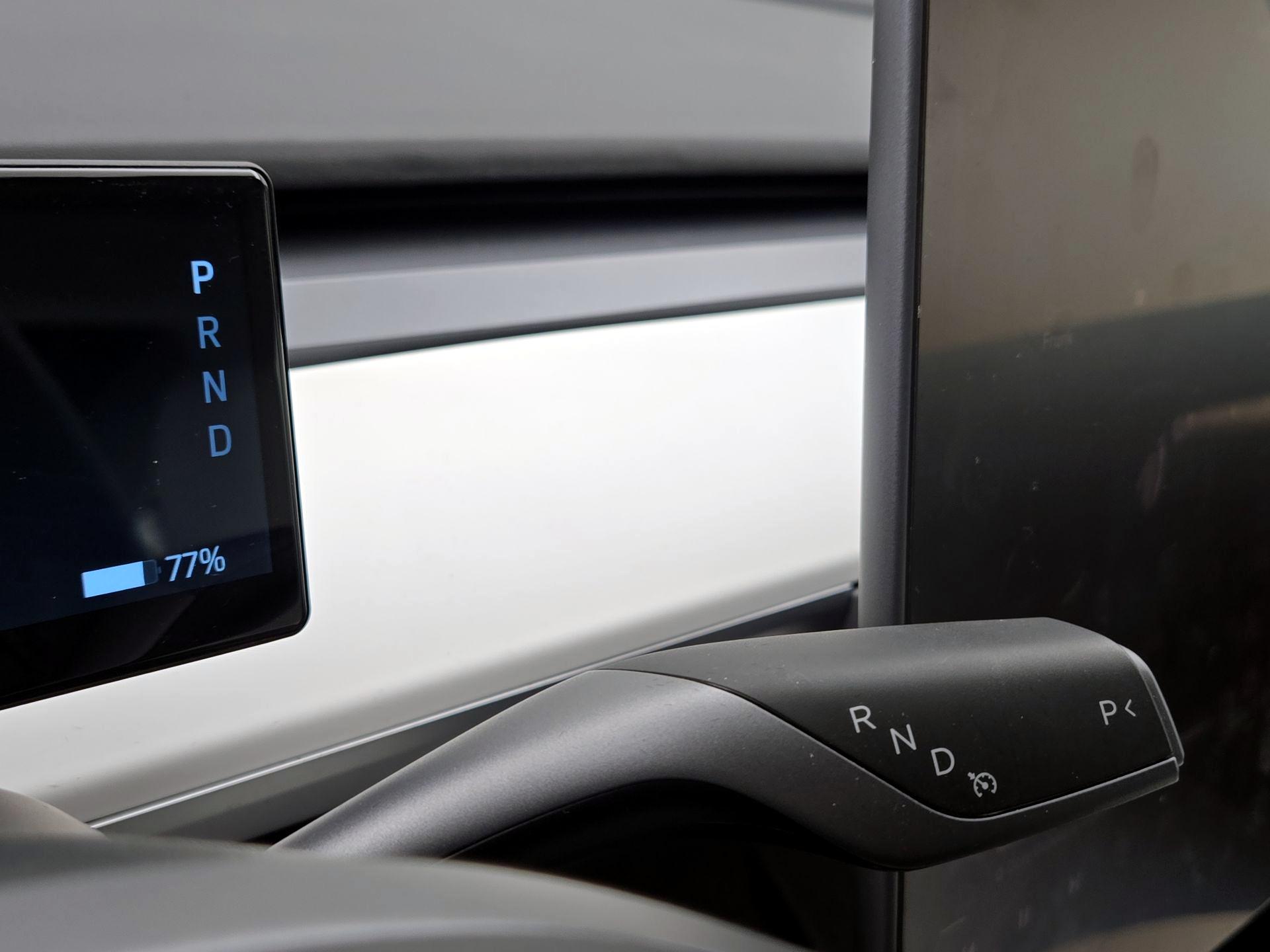 Thumbnail: 2023 Tesla Model 3 - 17