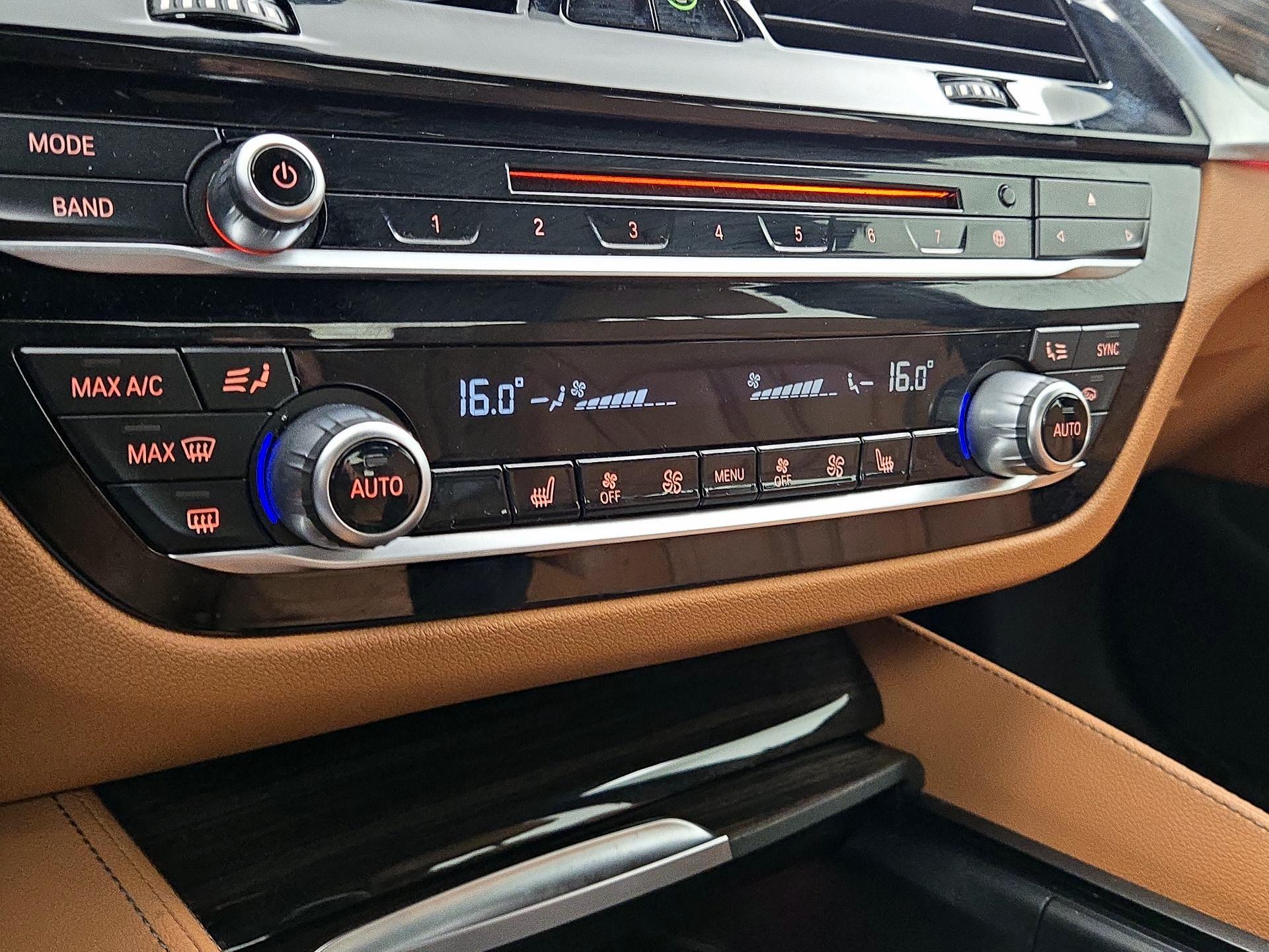 Thumbnail: 2019 BMW 5 Series - 17