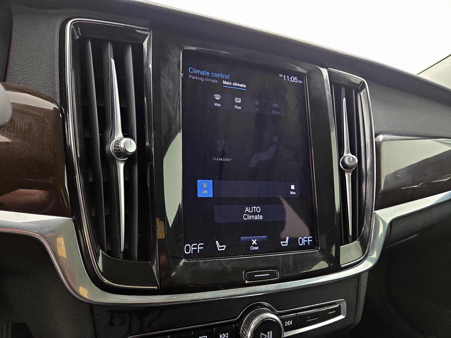 Thumbnail: 2020 Volvo S90 - 16