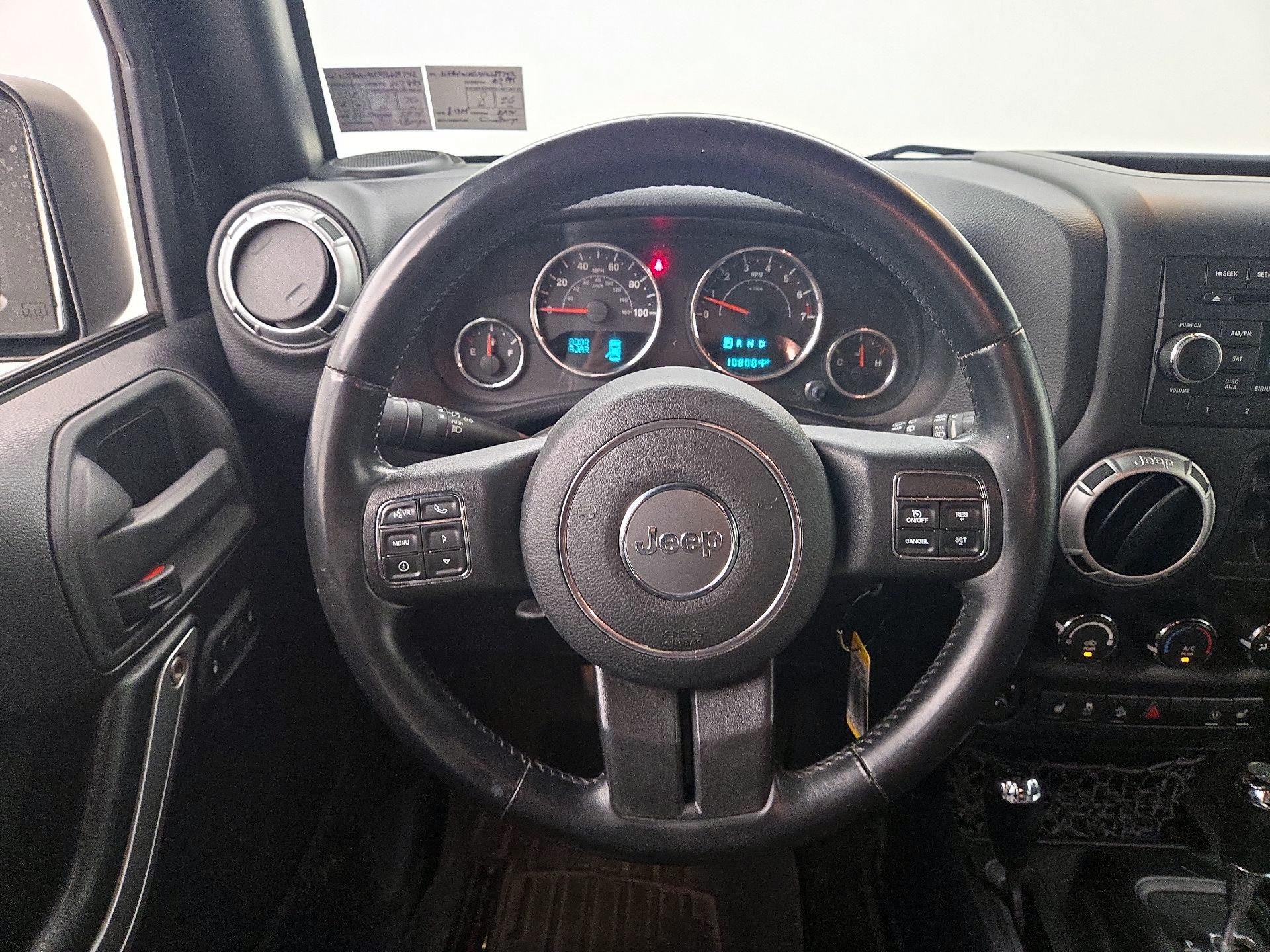 Thumbnail: 2015 Jeep Wrangler - 10