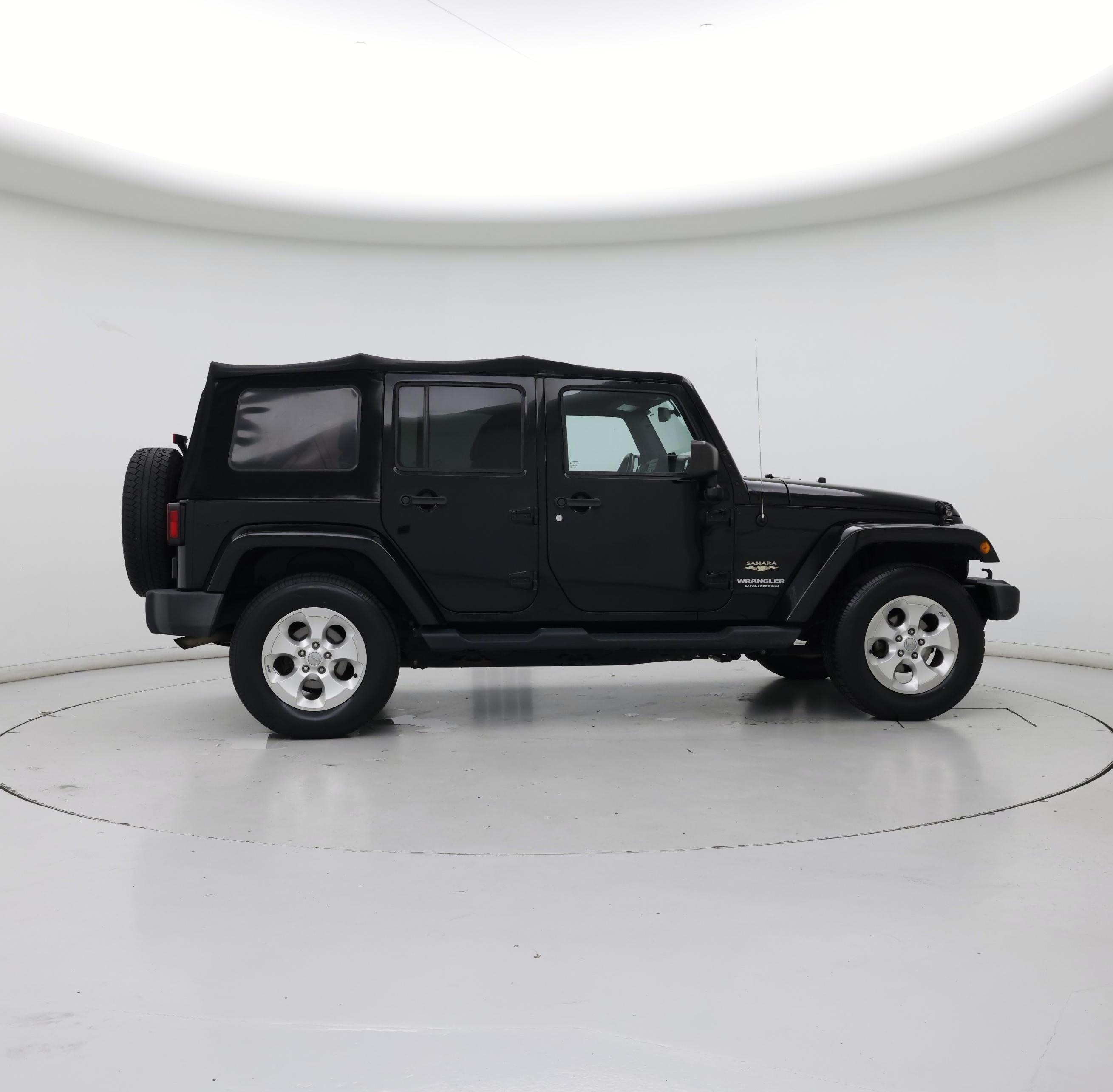 Thumbnail: 2015 Jeep Wrangler - 7