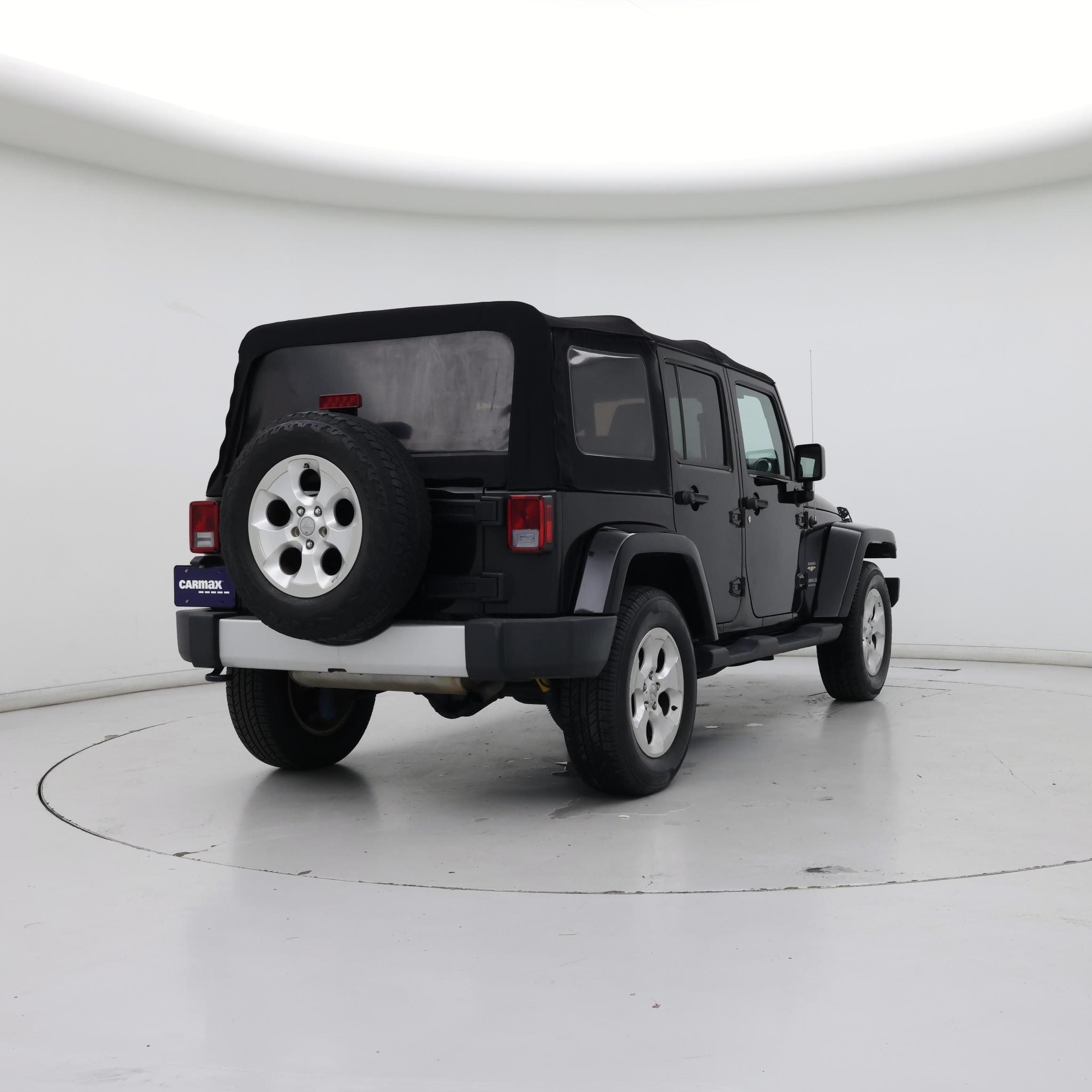 Thumbnail: 2015 Jeep Wrangler - 8
