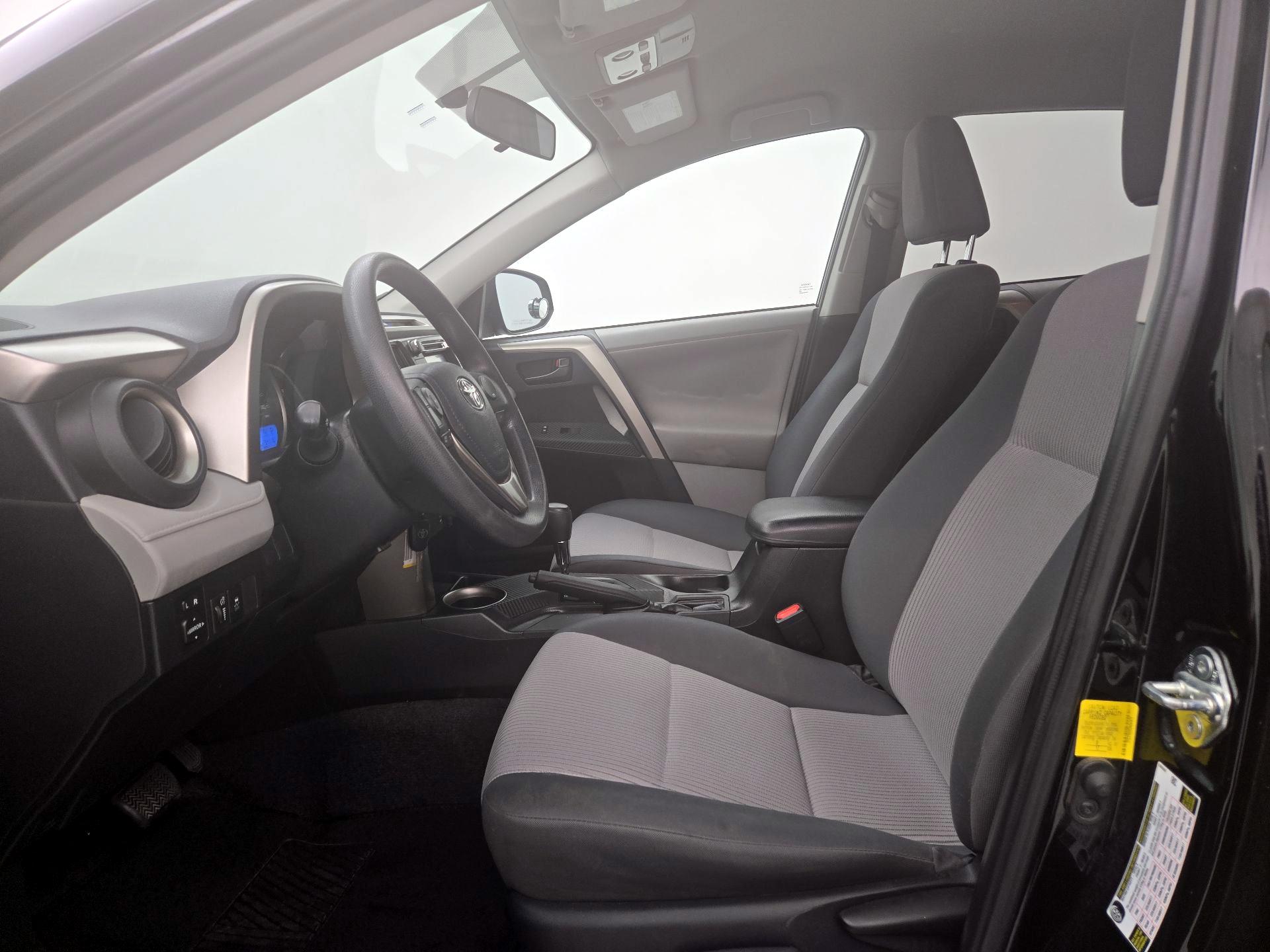 Thumbnail: 2013 Toyota RAV4 - 11