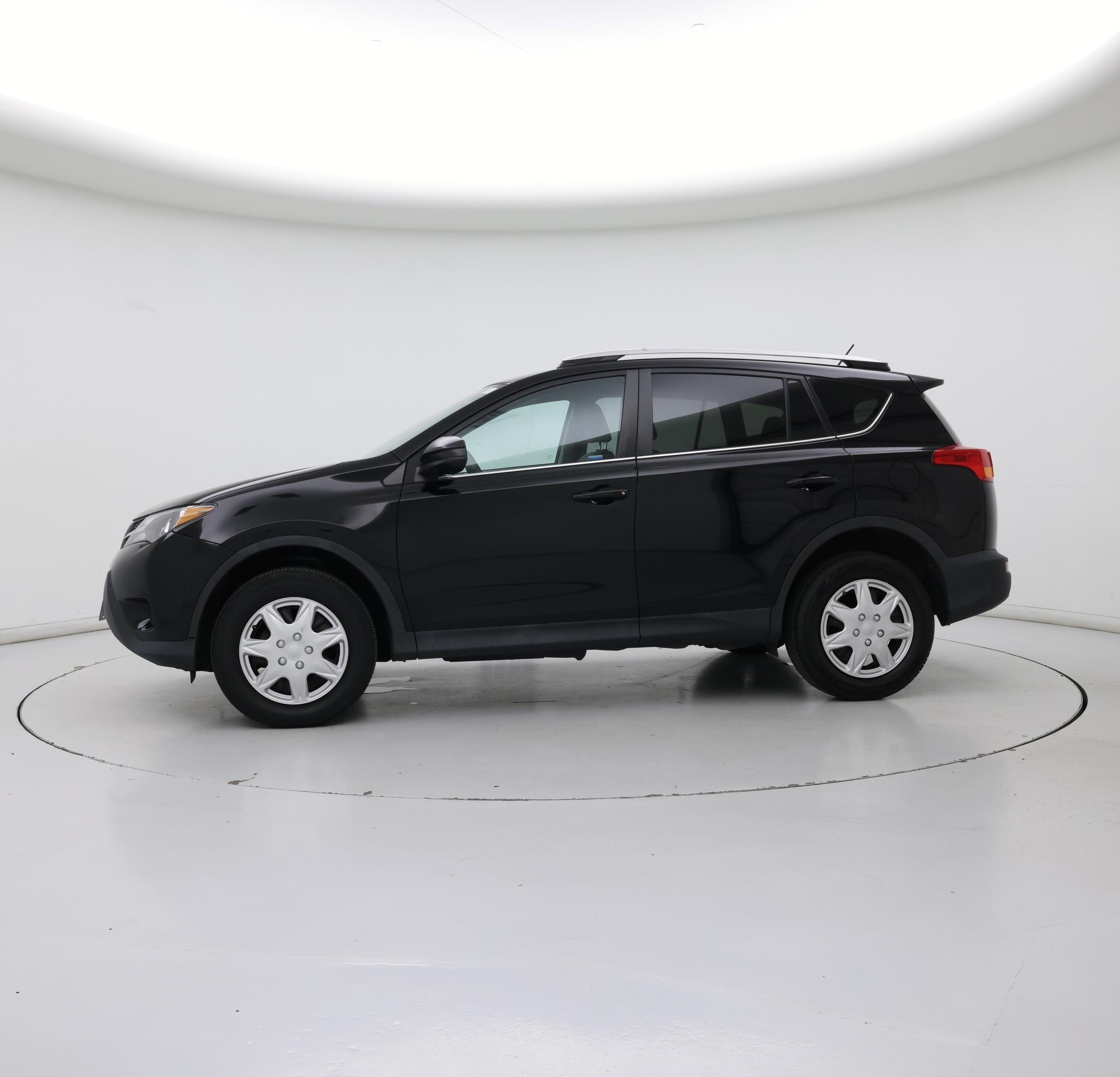Thumbnail: 2013 Toyota RAV4 - 3