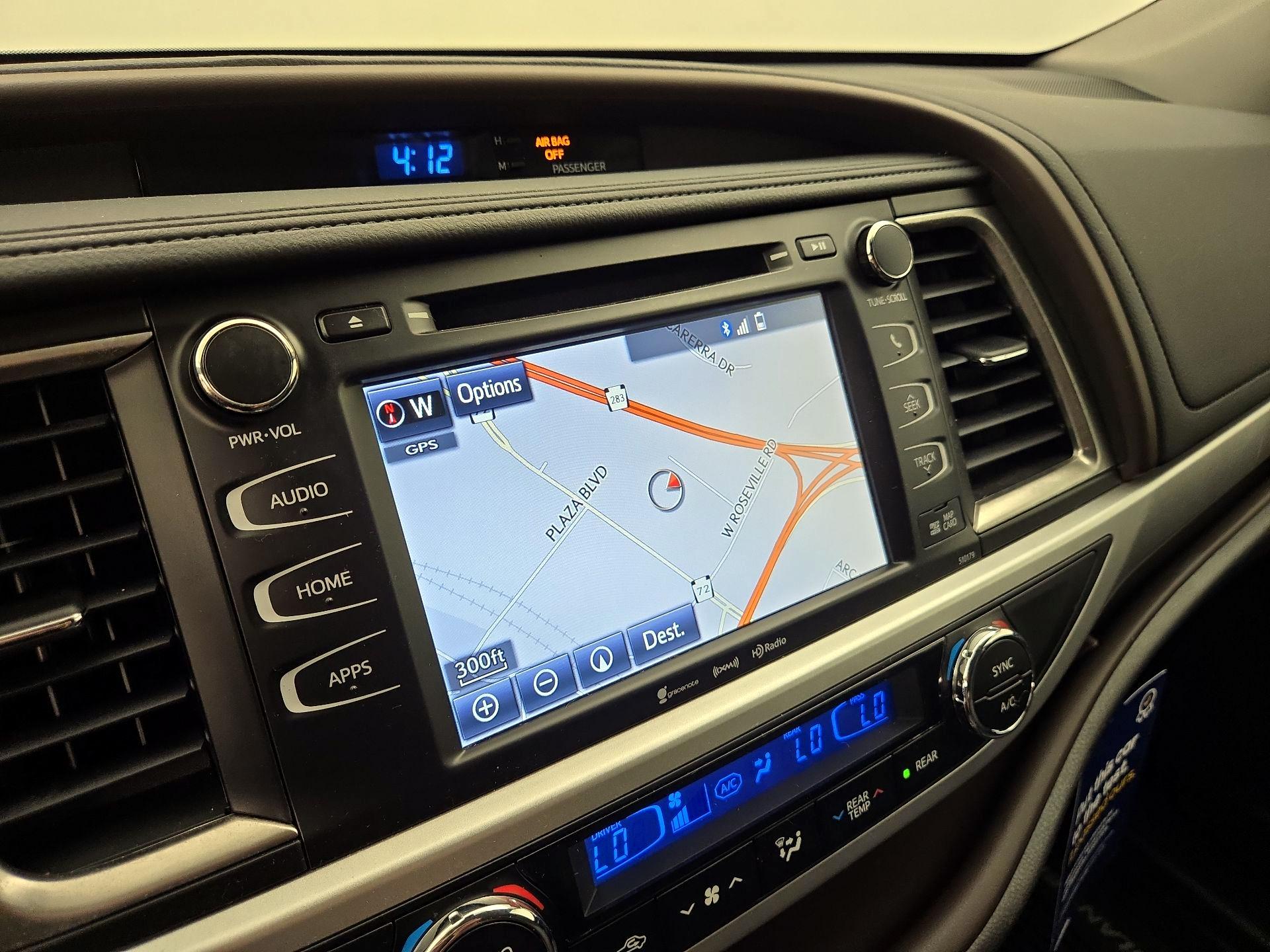 Thumbnail: 2017 Toyota Highlander - 14