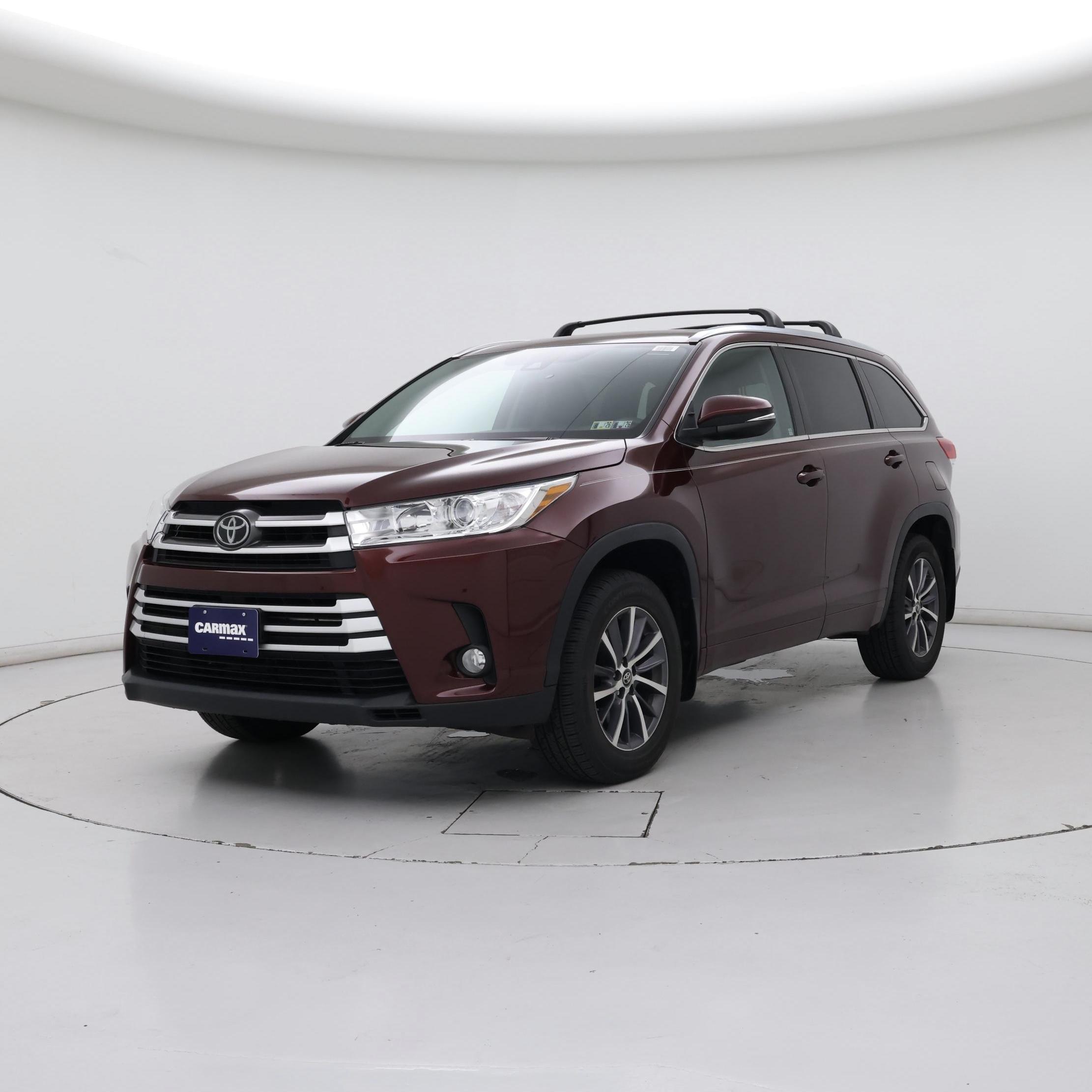 Thumbnail: 2017 Toyota Highlander - 4