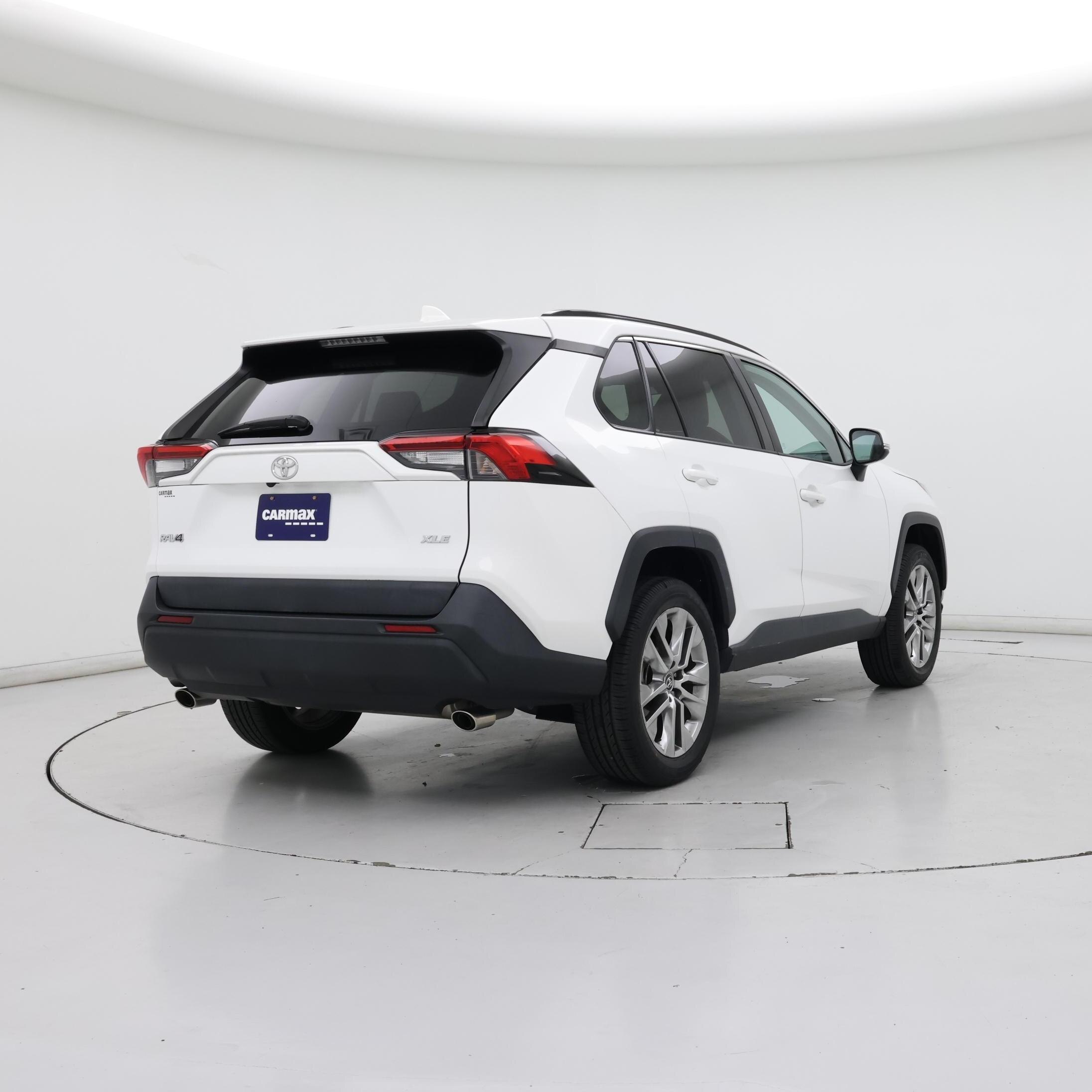Thumbnail: 2020 Toyota RAV4 - 8