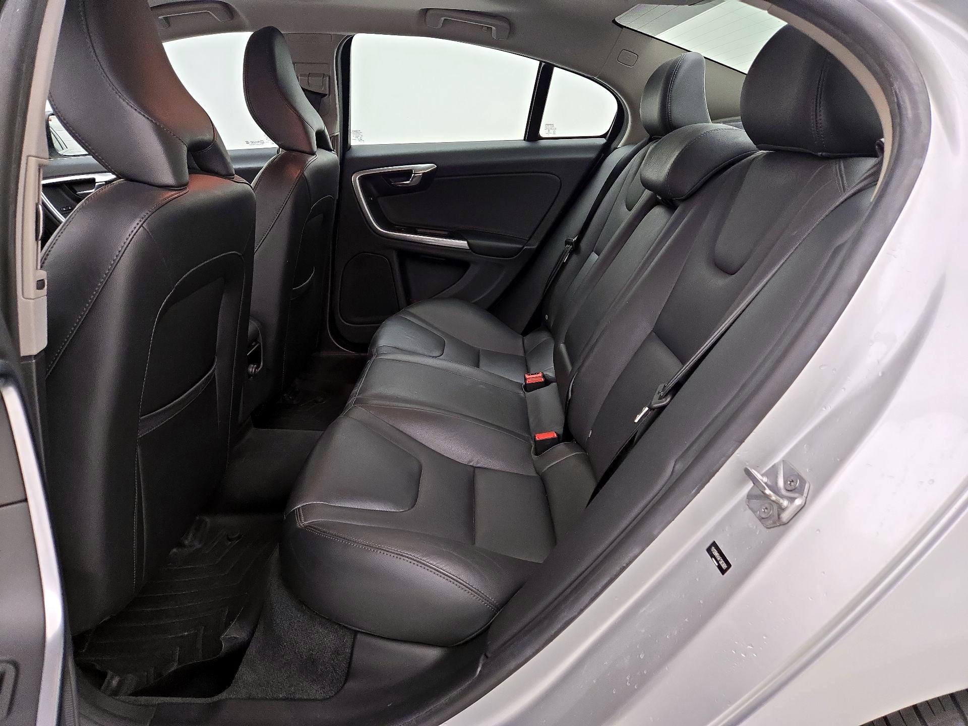 Thumbnail: 2015 Volvo S60 - 19