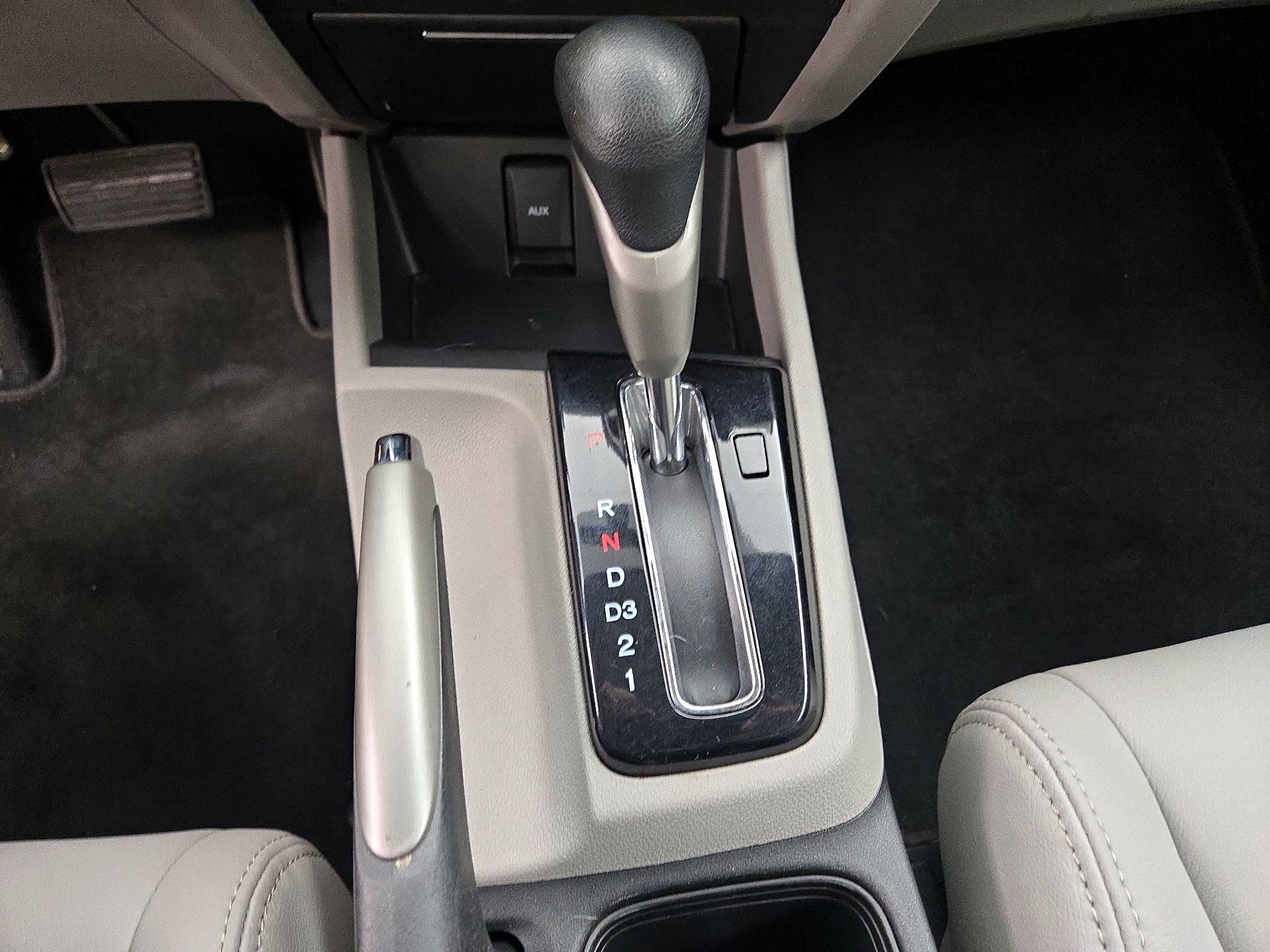 Thumbnail: 2013 Honda Civic - 16