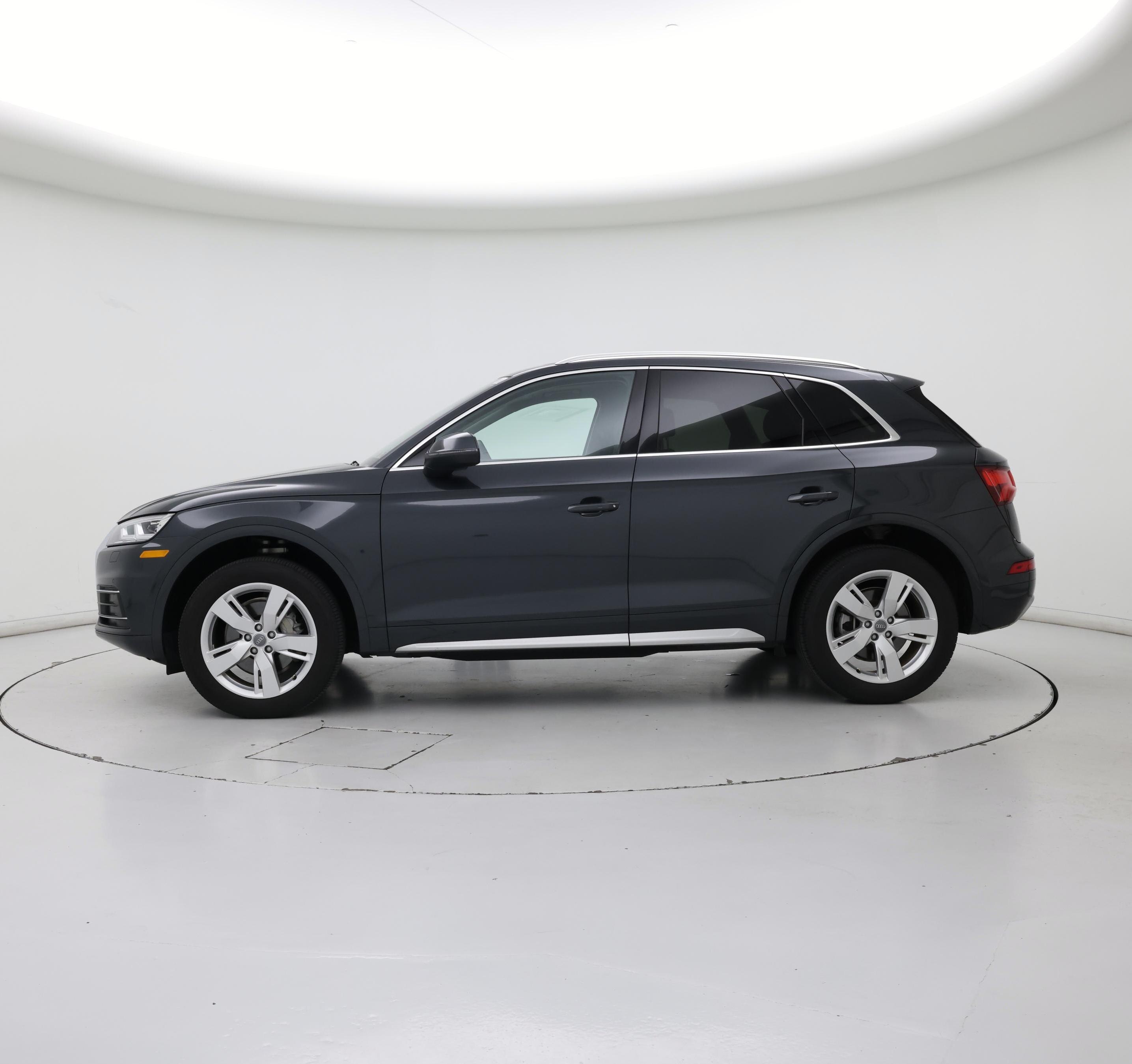Thumbnail: 2019 Audi Q5 - 3