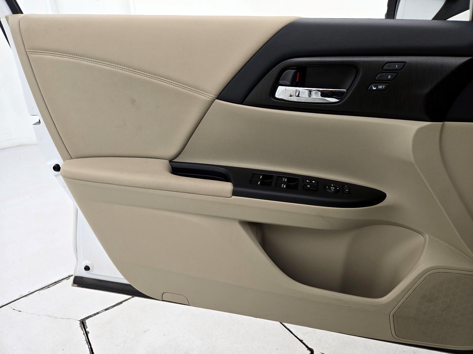 Thumbnail: 2014 Honda Accord - 12