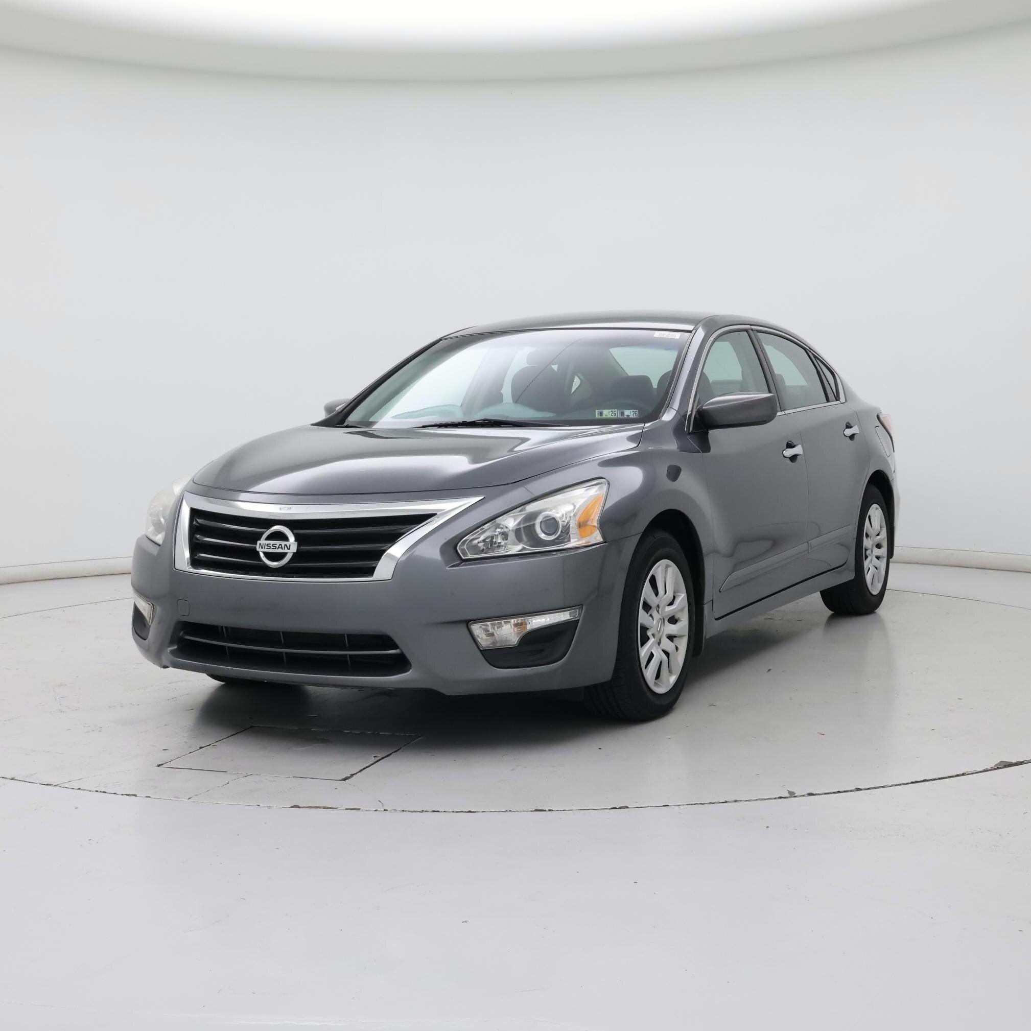 Thumbnail: 2015 Nissan Altima - 4