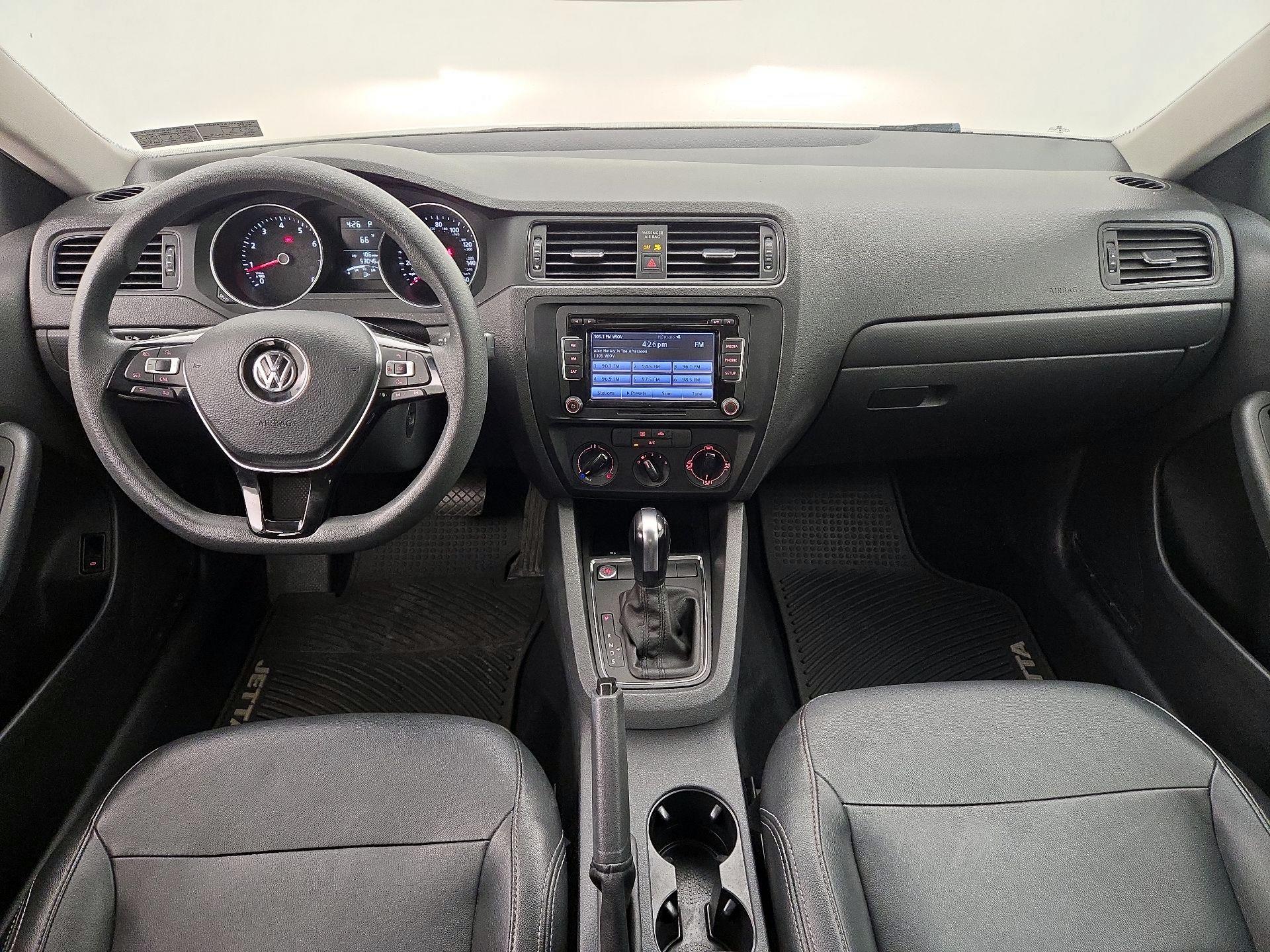 Thumbnail: 2015 Volkswagen Jetta - 9