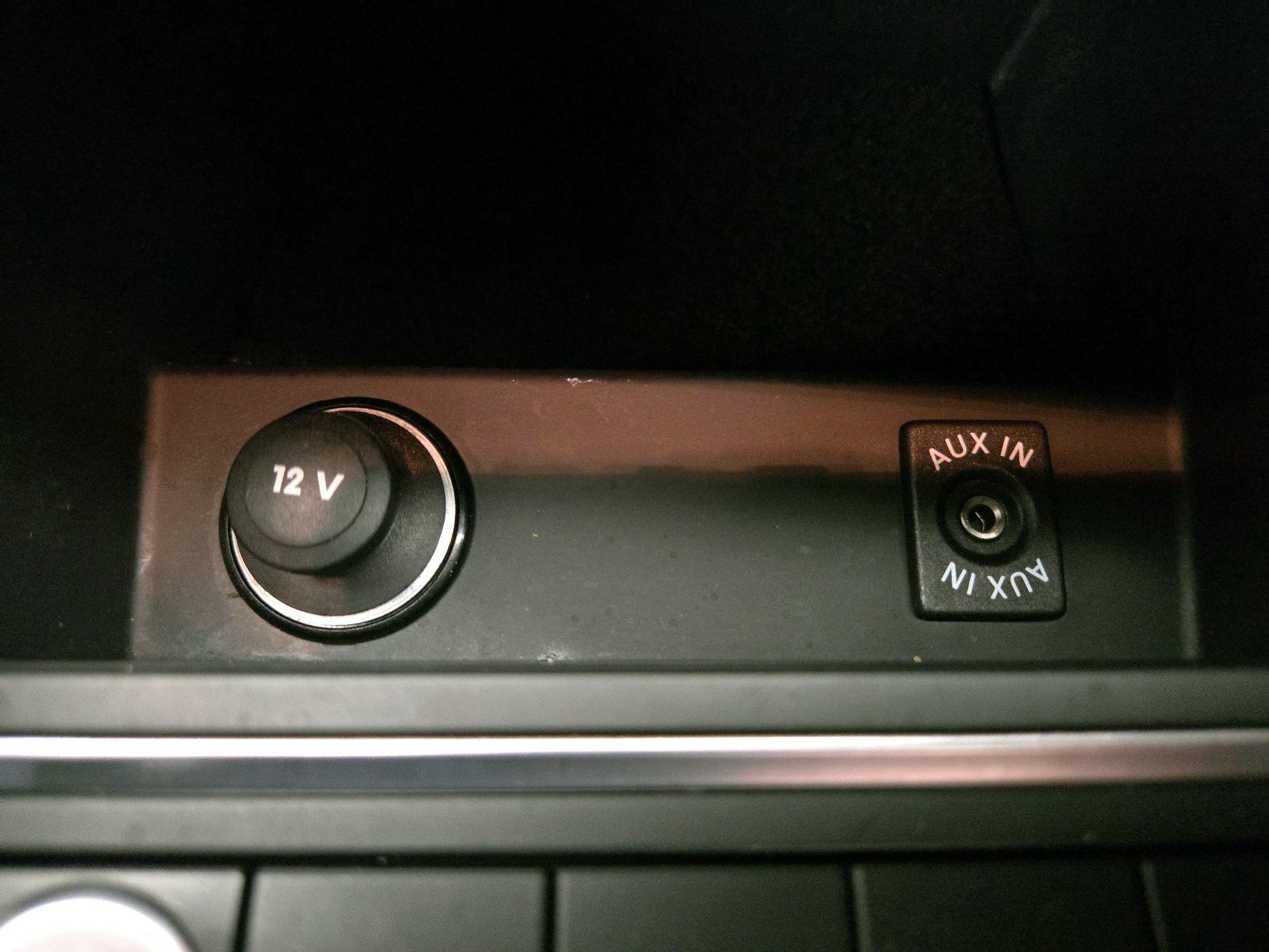 Thumbnail: 2015 Volkswagen Jetta - 18