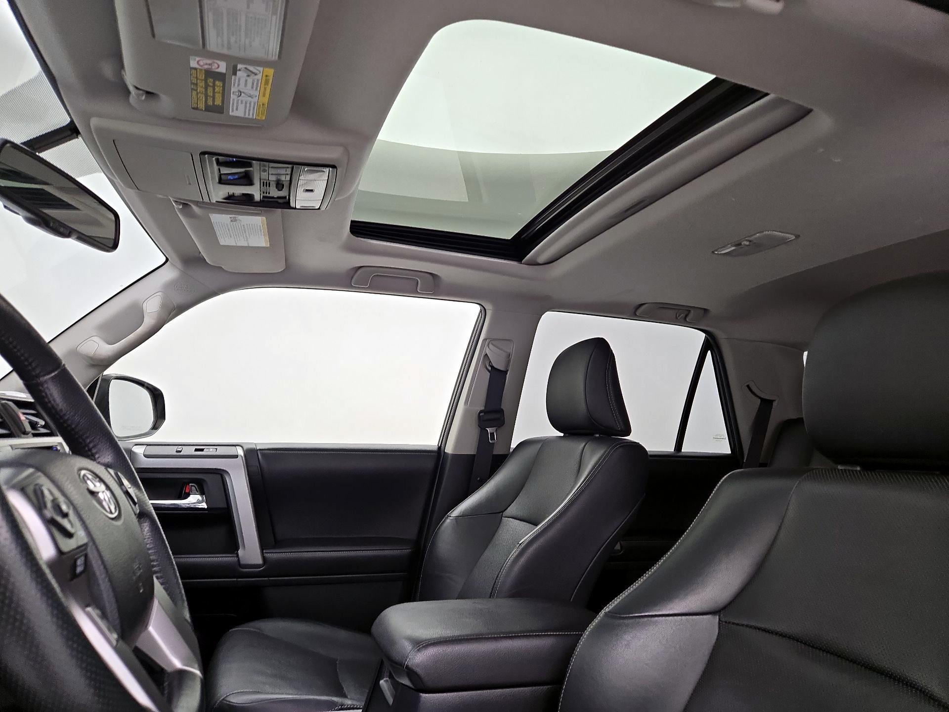 Thumbnail: 2019 Toyota 4Runner - 20