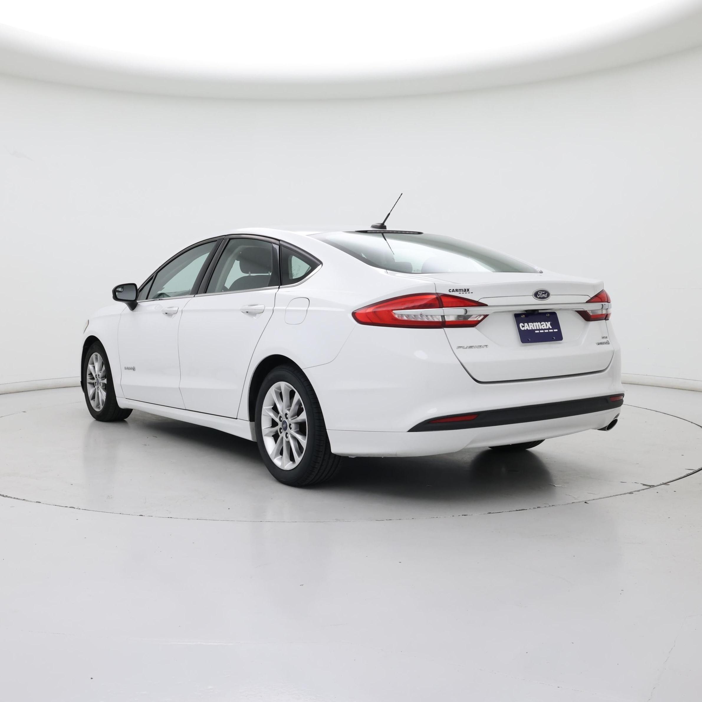 Thumbnail: 2017 Ford Fusion - 2