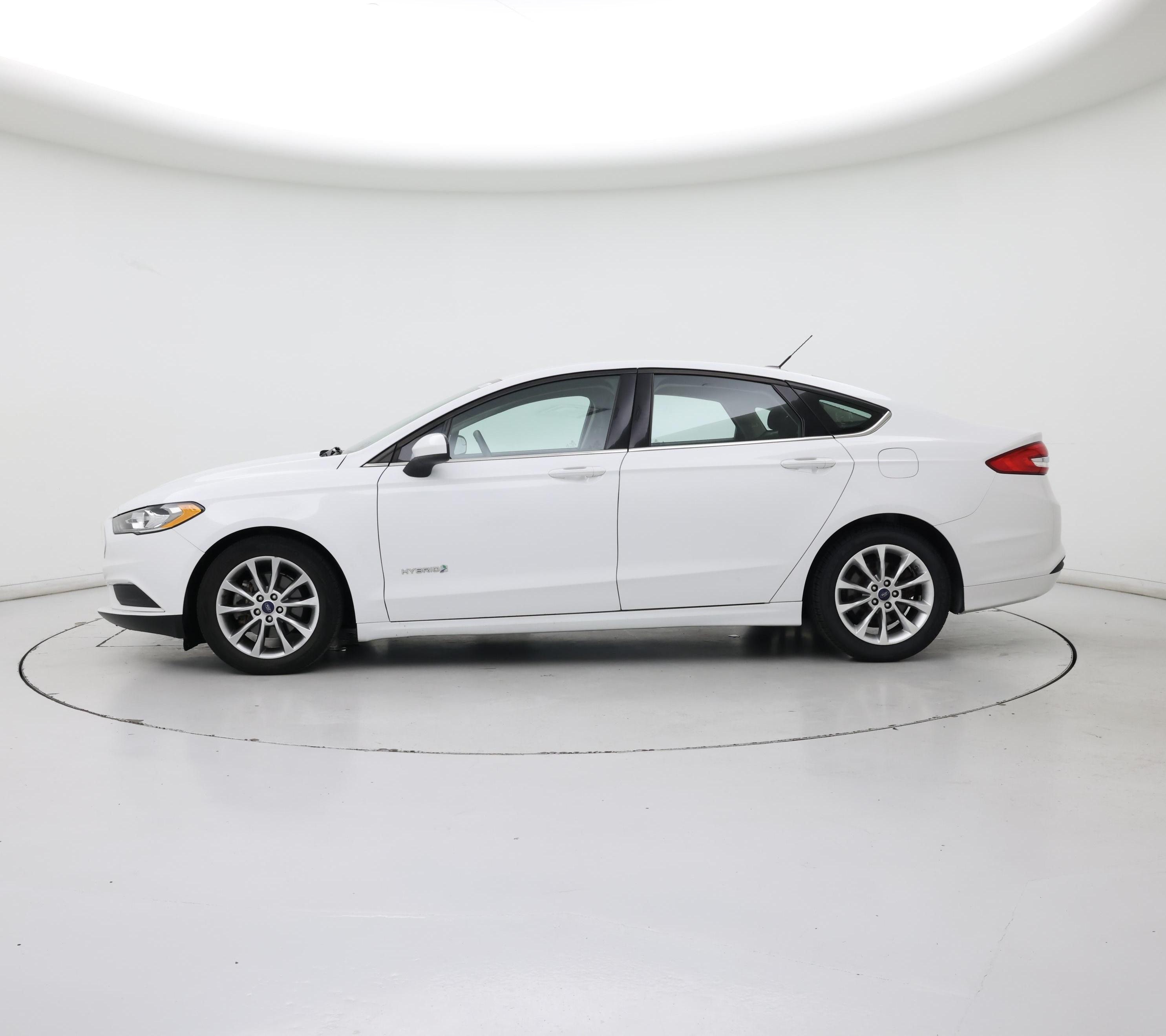 Thumbnail: 2017 Ford Fusion - 3