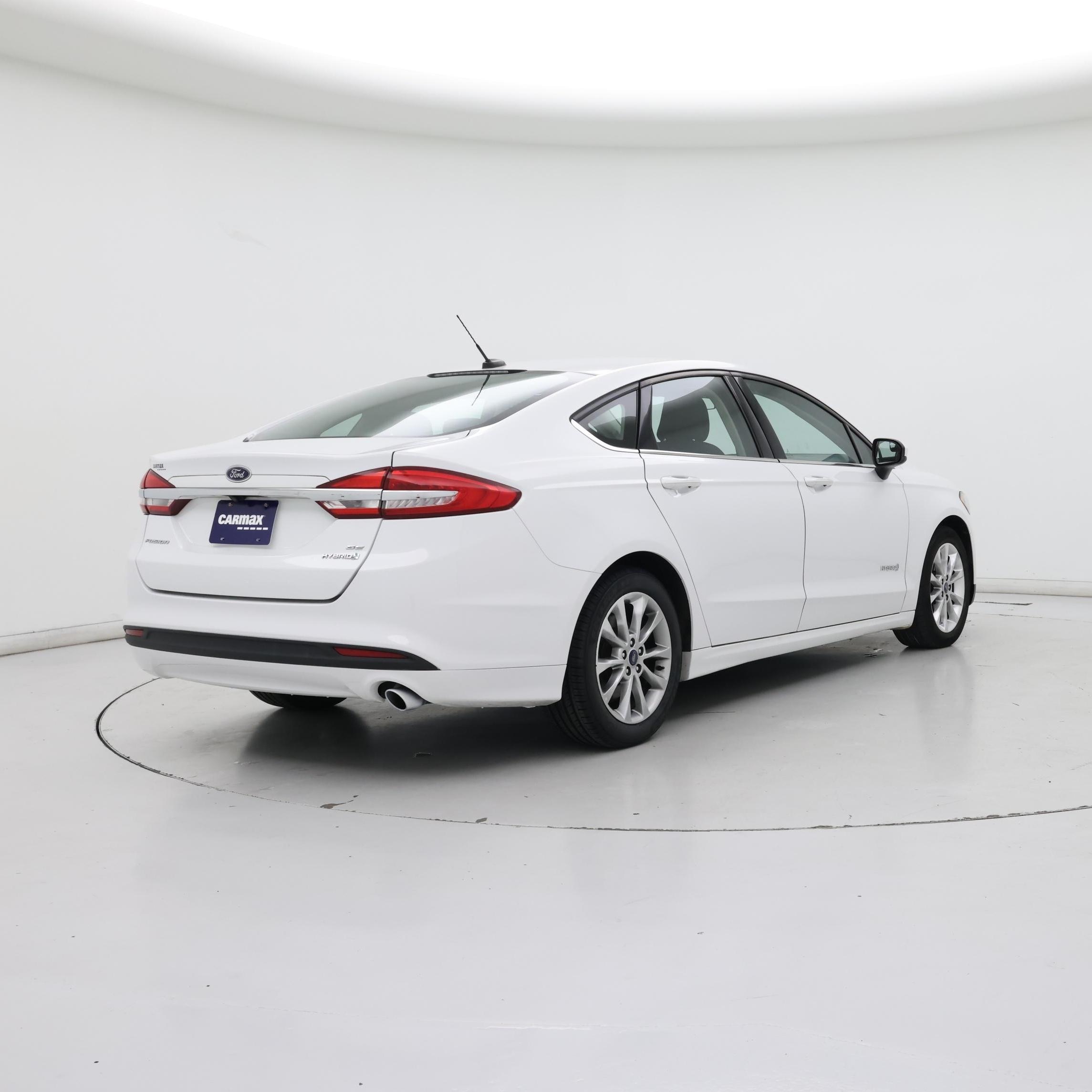 Thumbnail: 2017 Ford Fusion - 8