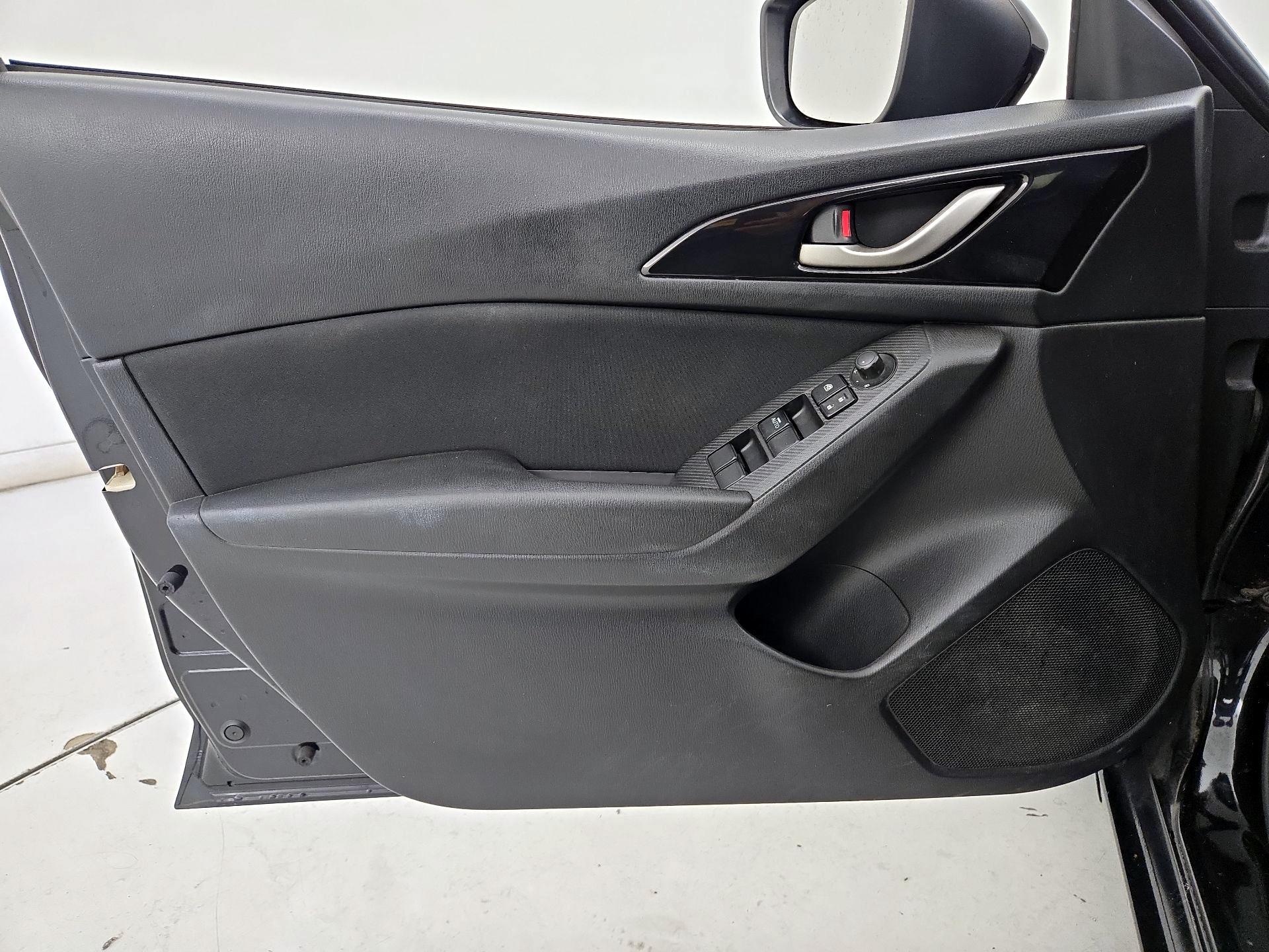 Thumbnail: 2015 Mazda Mazda3 - 12
