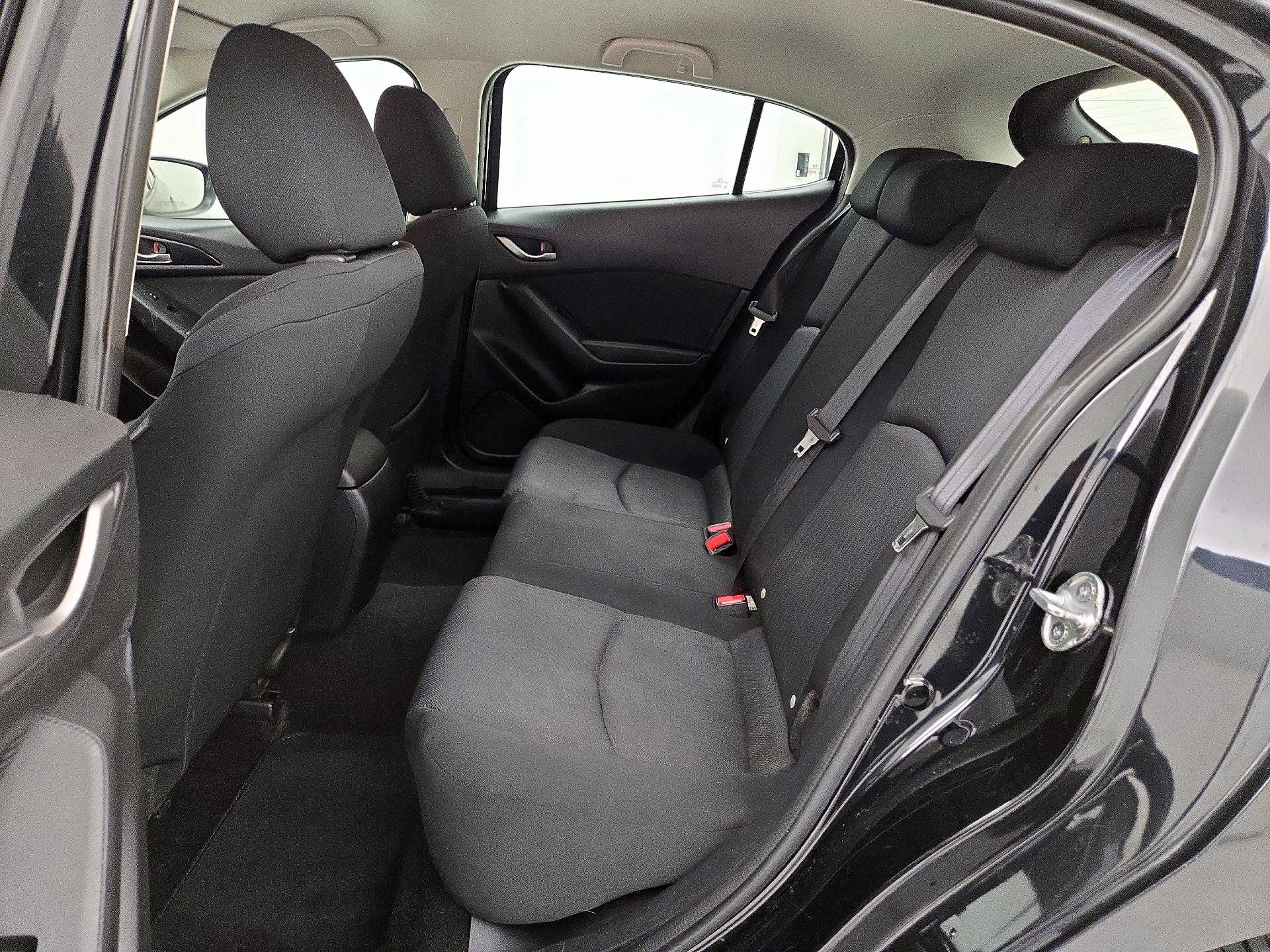 Thumbnail: 2015 Mazda Mazda3 - 18