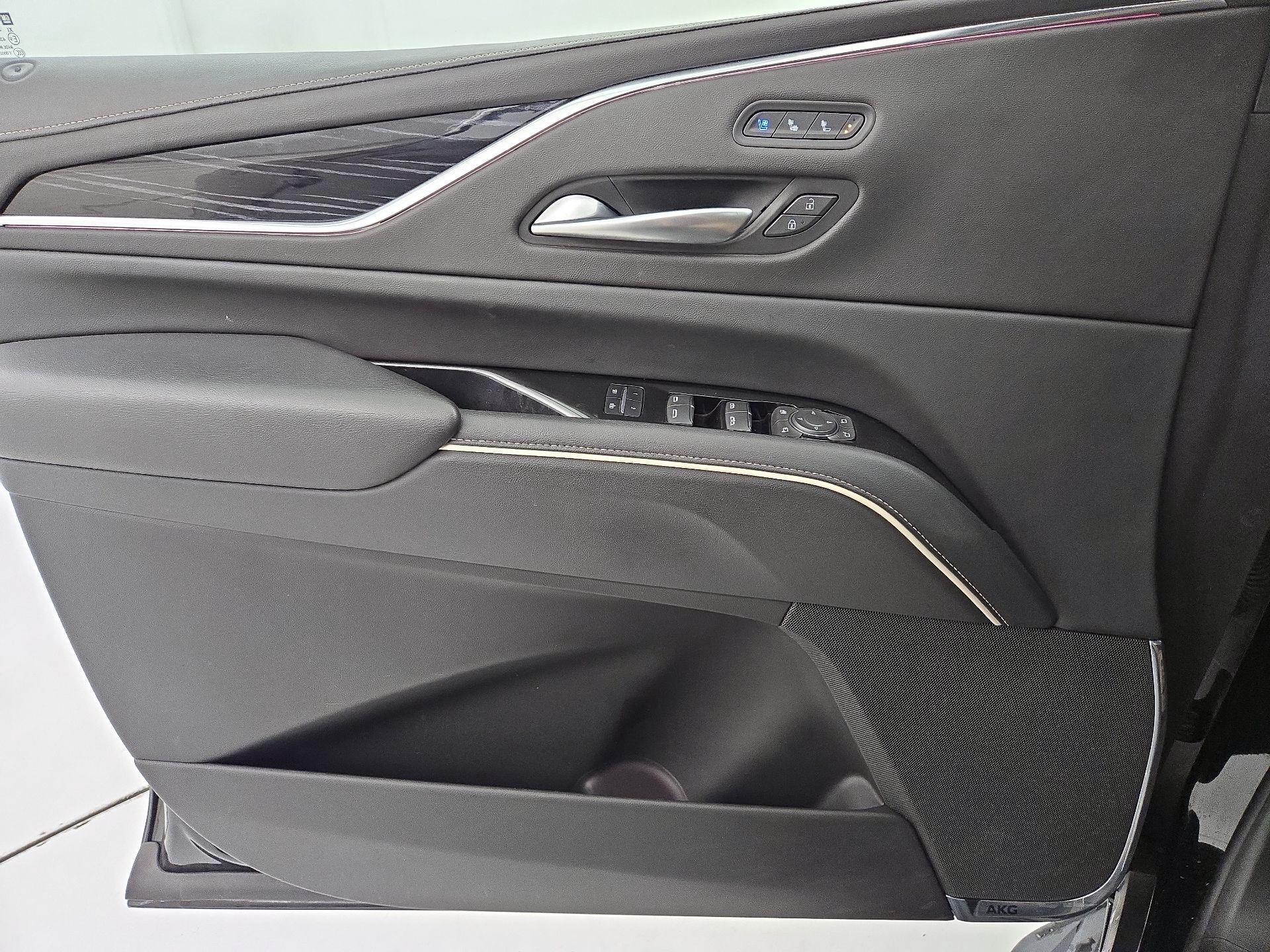 Thumbnail: 2022 Cadillac Escalade - 12