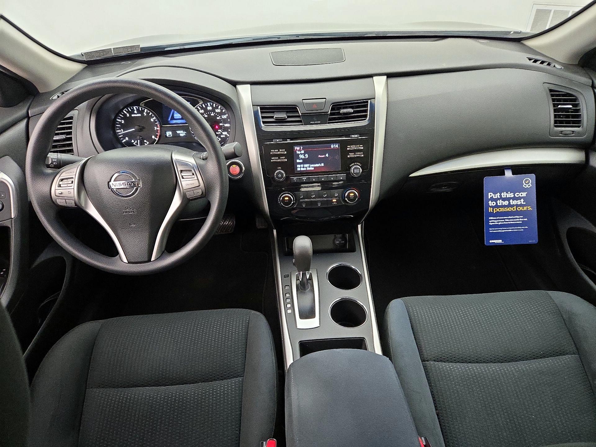 Thumbnail: 2015 Nissan Altima - 9