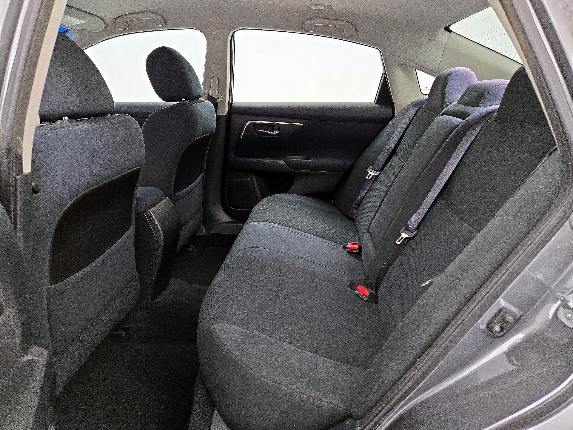 Thumbnail: 2015 Nissan Altima - 19