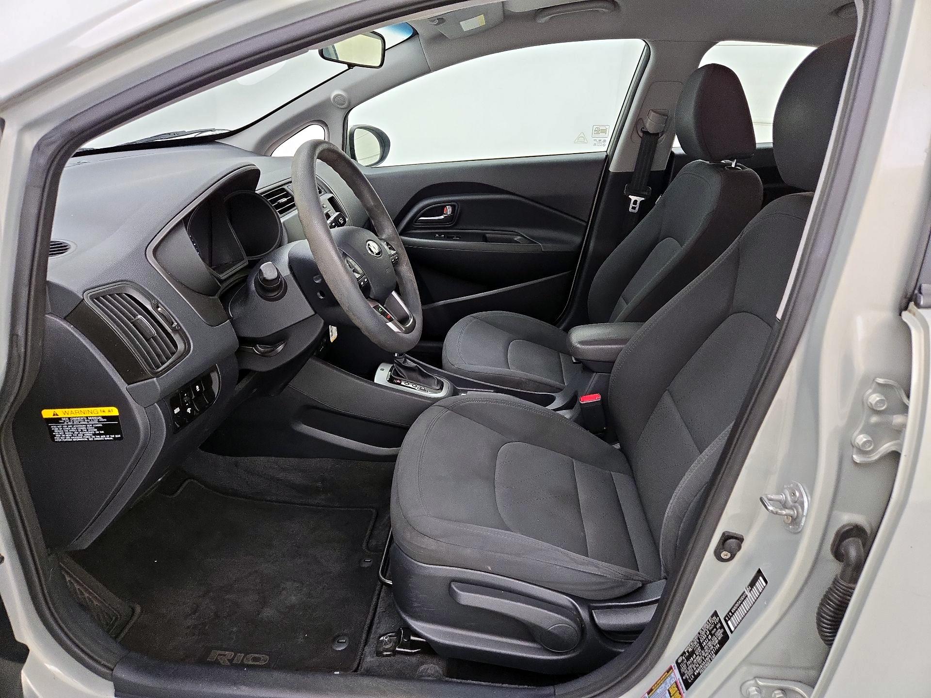 Thumbnail: 2013 Kia Rio5 - 11