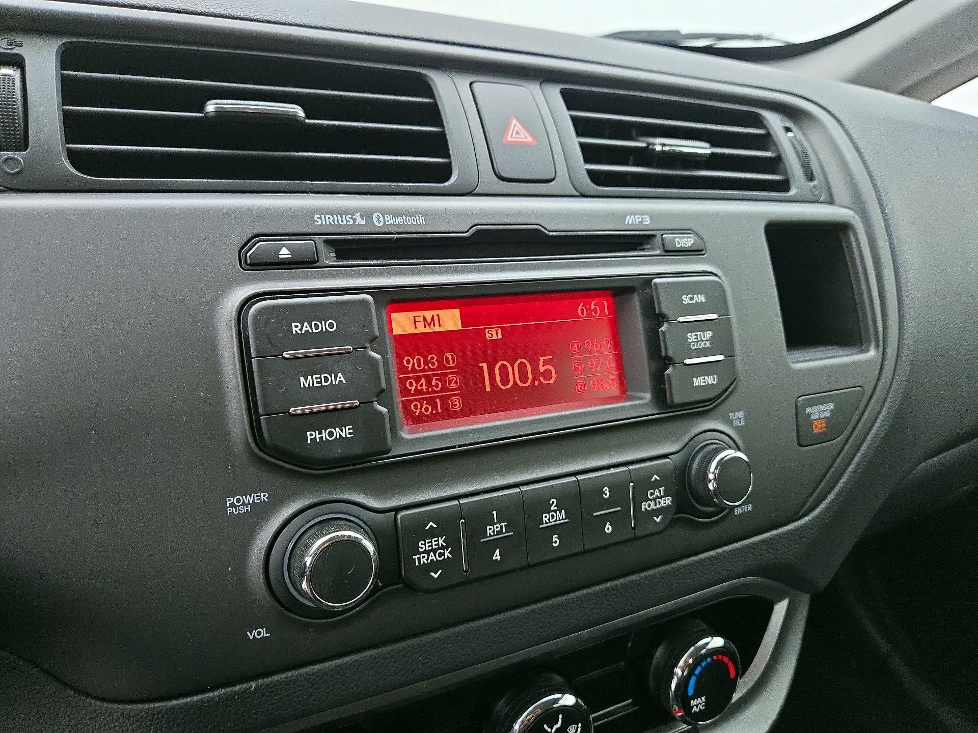 Thumbnail: 2013 Kia Rio5 - 14