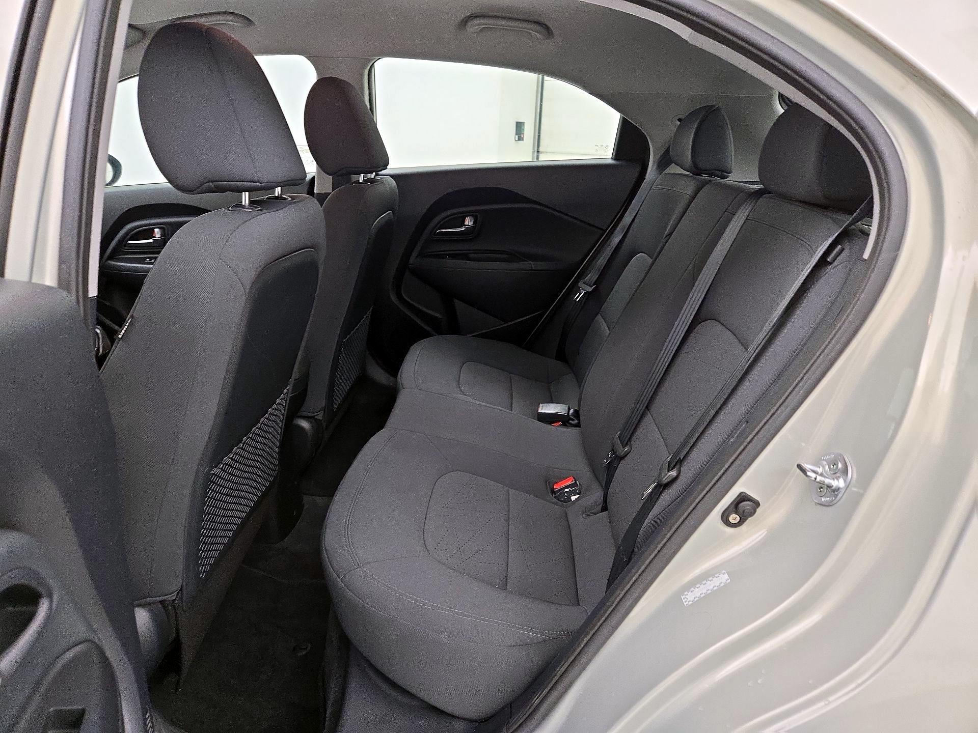 Thumbnail: 2013 Kia Rio5 - 18