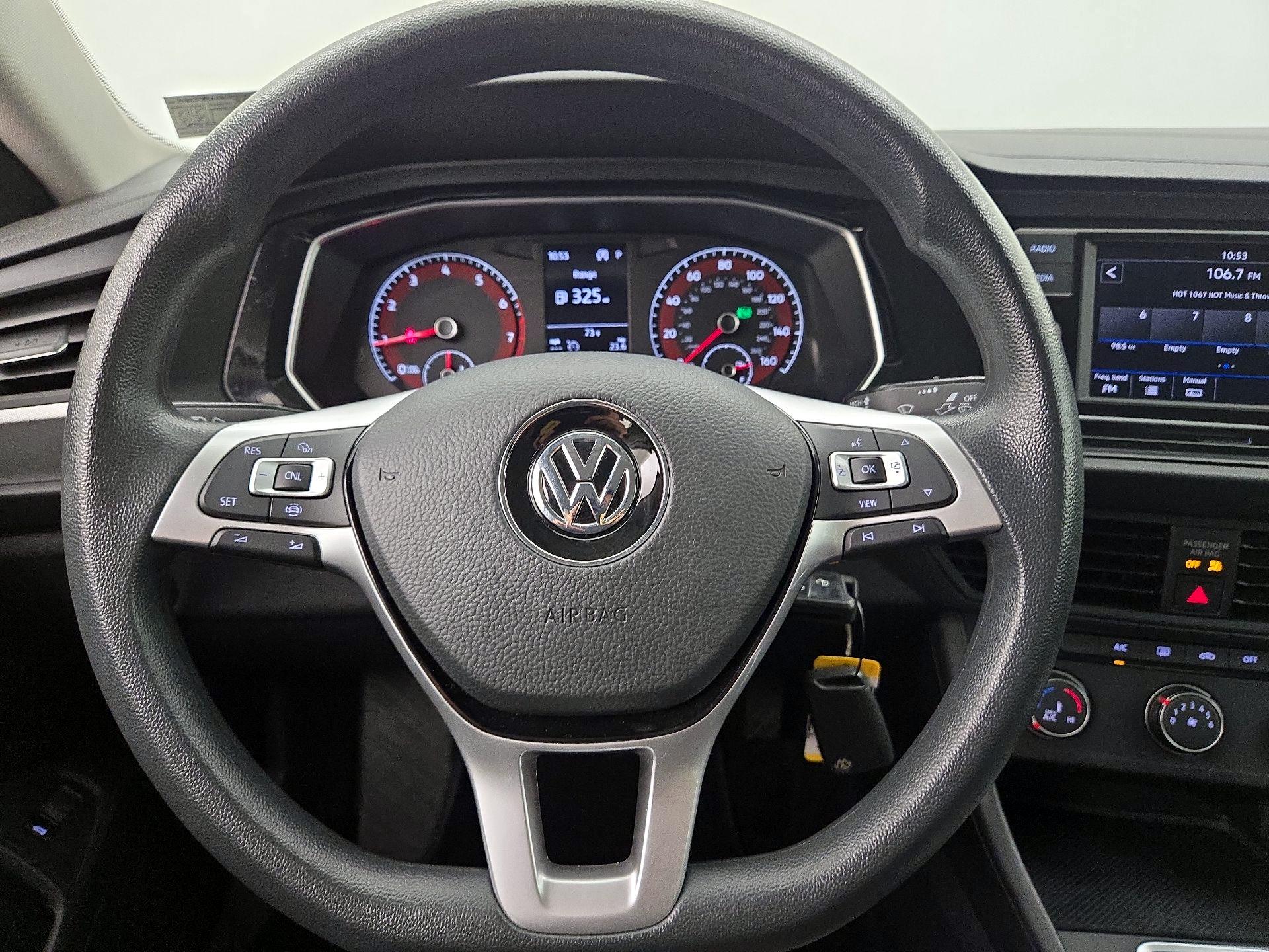 Thumbnail: 2019 Volkswagen Jetta - 10